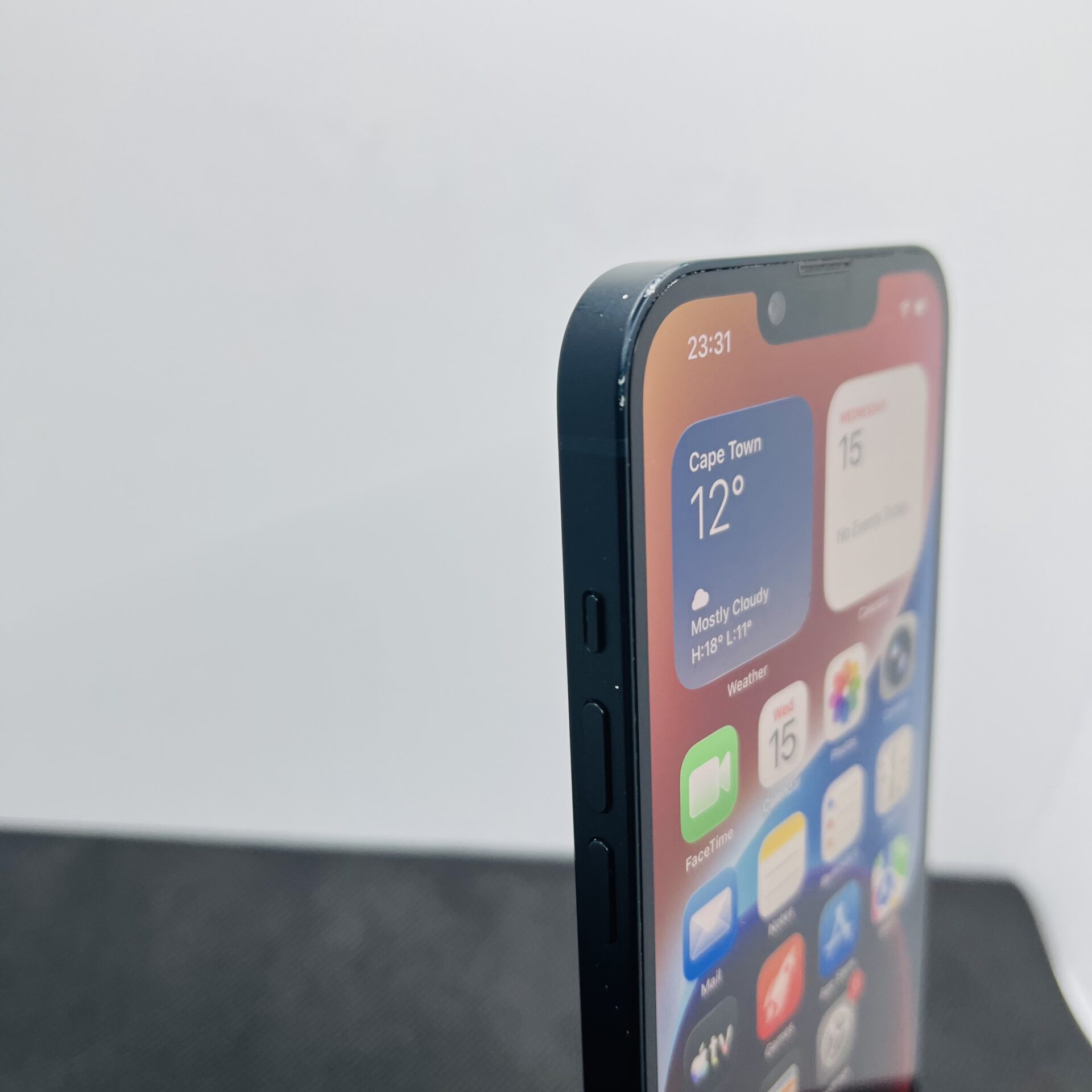 Apple iPhone 14 128GB Midnight (Condition: Good) - Image 4