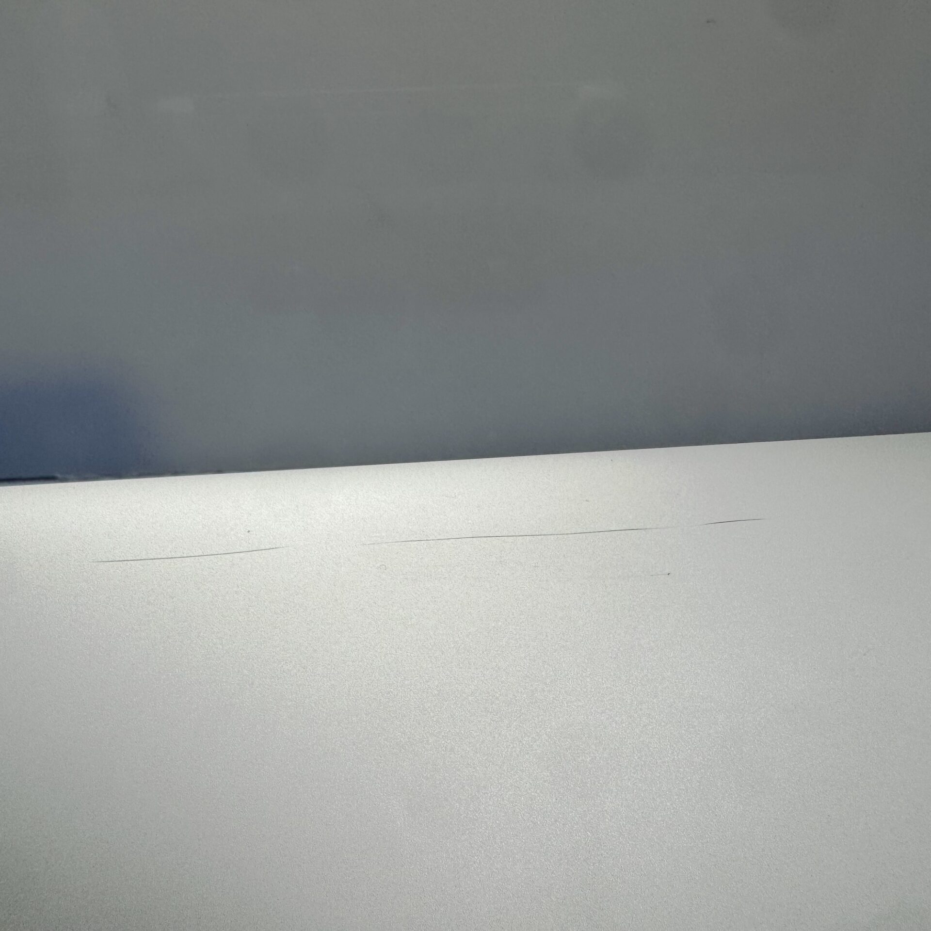 Apple MacBook Air 13-inch (Early 2015) Core i5 1.6GHz 128GB SSD 8GB RAM Silver (Condition: Good) - Image 8