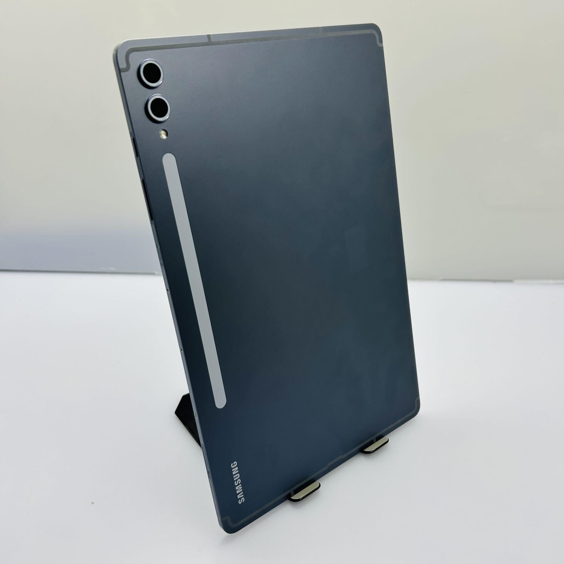 Samsung Galaxy Tab S10 Plus 5G 256GB Moonstone Grey (Condition: Excellent) - Image 7