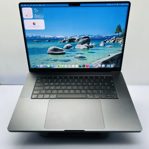 Apple MacBook Pro 16-inch 