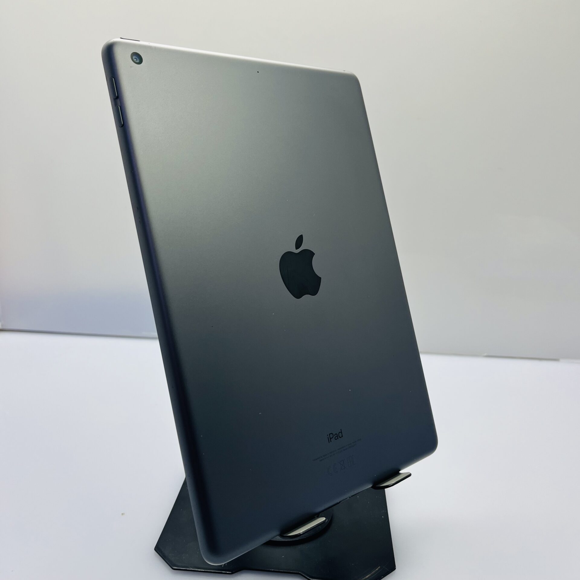 Apple iPad 10.2" 9th Gen 64GB (WiFi Only) Space Gray - Scratches Inside LCD, Bent Casing (Condition: Good) - Image 8