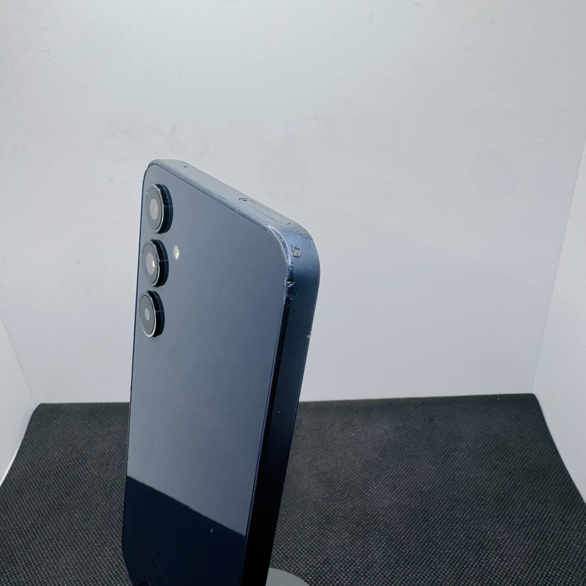 Samsung Galaxy A35 128GB Awesome Navy (Condition: Good) - Image 12