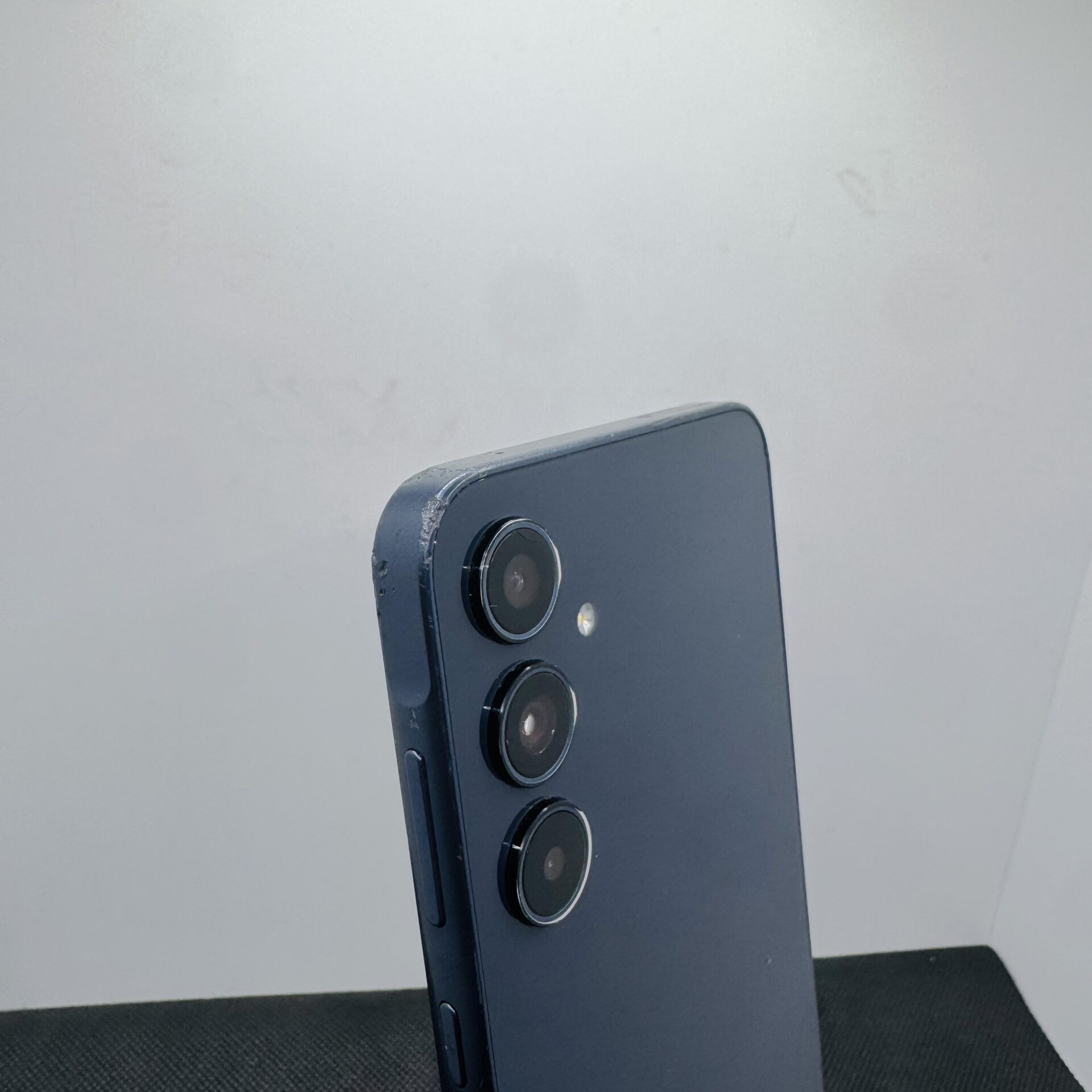 Samsung Galaxy A35 128GB Awesome Navy (Condition: Good) - Image 15
