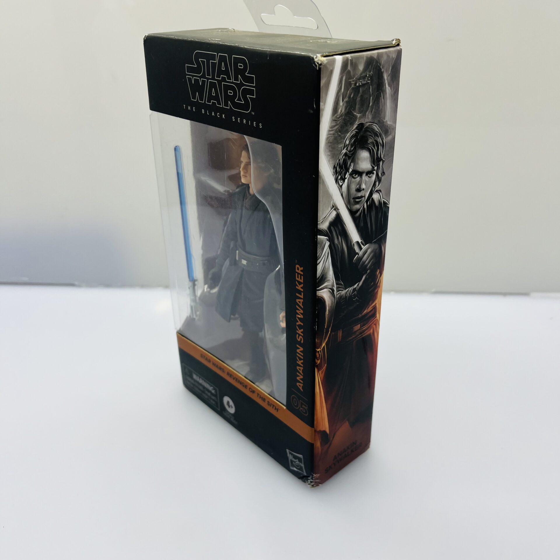 COMBO DEAL: Star Wars The Power of the force Luke Skywalker Figurine + Star Wars Darth Vader Mask + Star Wars Revenge of the Sith Anakin Skywalker Figurine + Star Wars the Mandalorian Din Grogu + 2x Star Wars Stormtrooper Figurines (Condition: Good) - Image 10