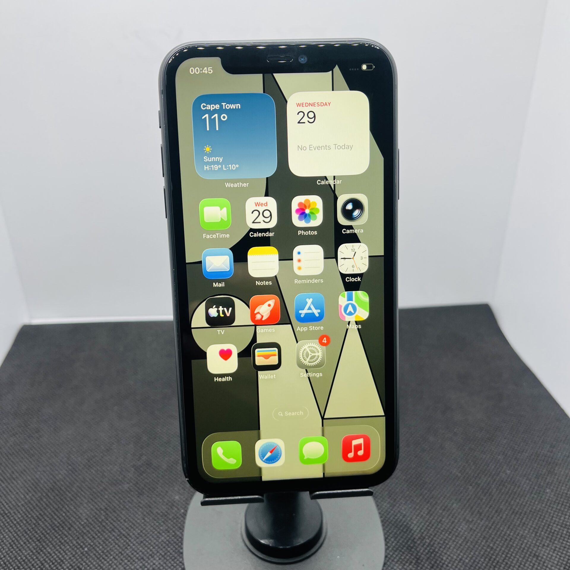 Apple iPhone 11 128GB Black - Face ID Not Working (Condition: Good) - Image 2