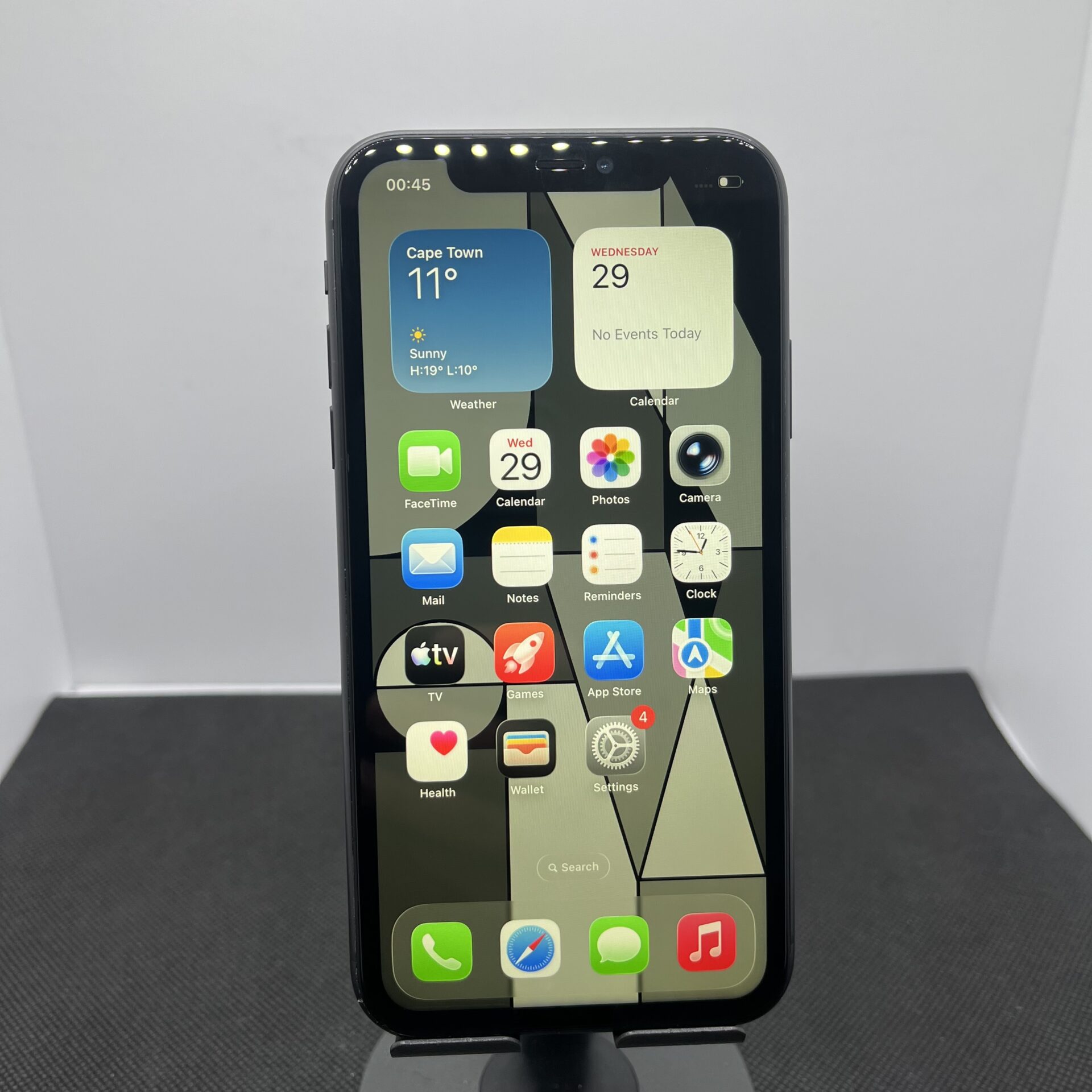 Apple iPhone 11 128GB Black - Face ID Not Working (Condition: Good) - Image 3