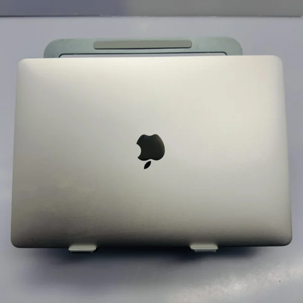 Apple MacBook Pro 13-inch 
