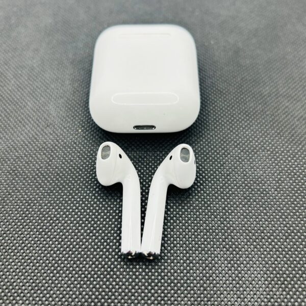 Apple AirPods 2nd Gen White (Condition: Good) - Image 6