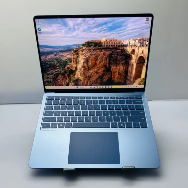 Microsoft Surface Laptop 7 Snapdragon X 10th Gen 