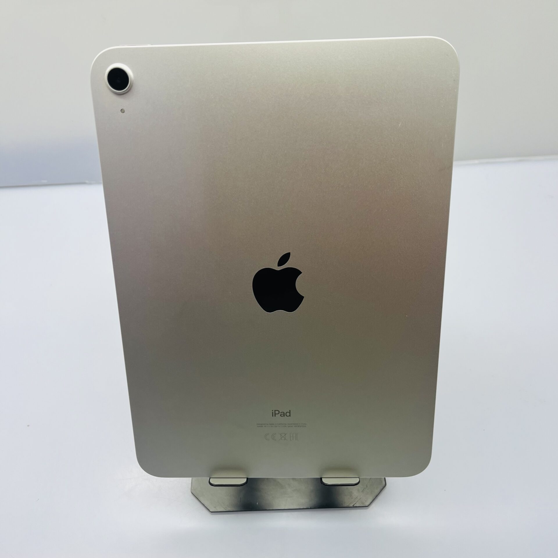 Apple iPad 10.9" 10th Gen (WiFi only) 64GB Silver (Condition: Good) - Image 5
