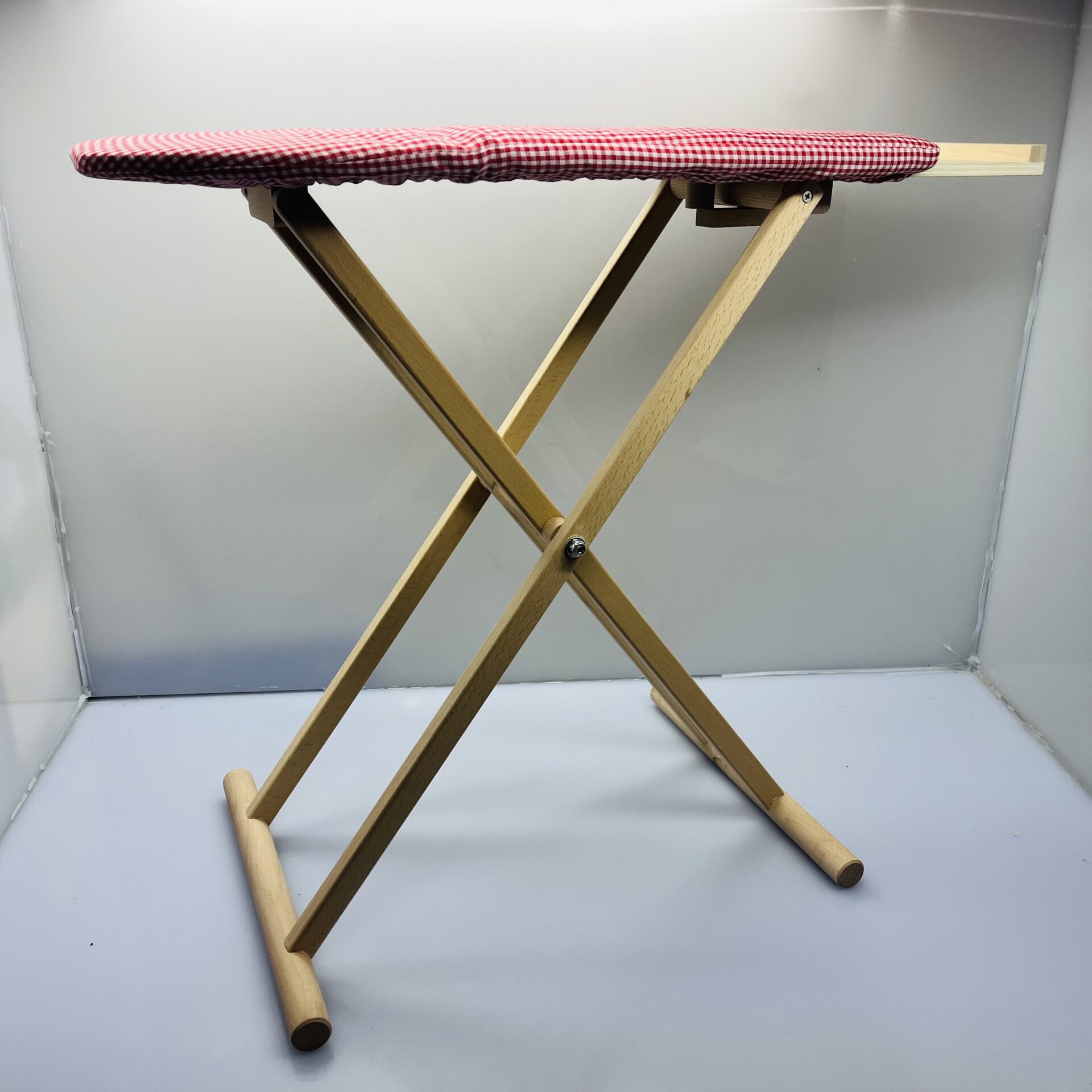 COMBO DEAL: Viga Wooden Ironing Board + Casdon Henry Vacuum Cleaner (Condition: Good) - Image 3