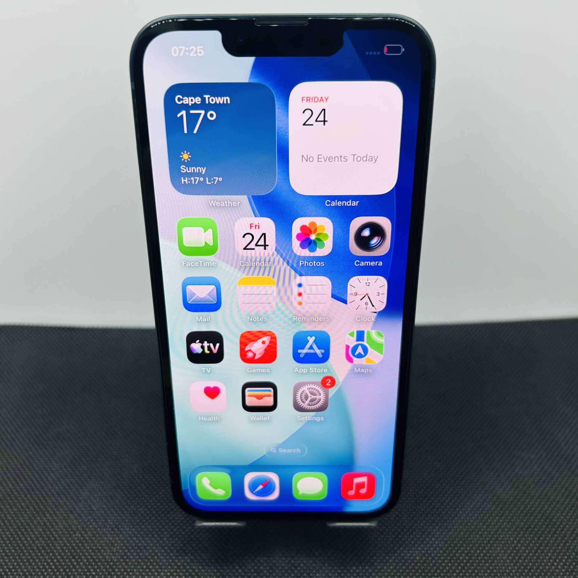 Apple iPhone 13 128GB Midnight (Condition: Good) - Image 2