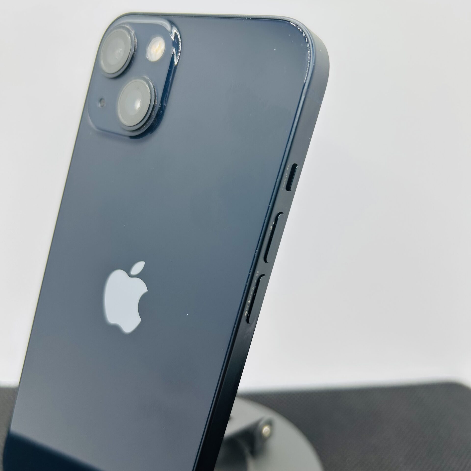 Apple iPhone 13 128GB Midnight (Condition: Good) - Image 10
