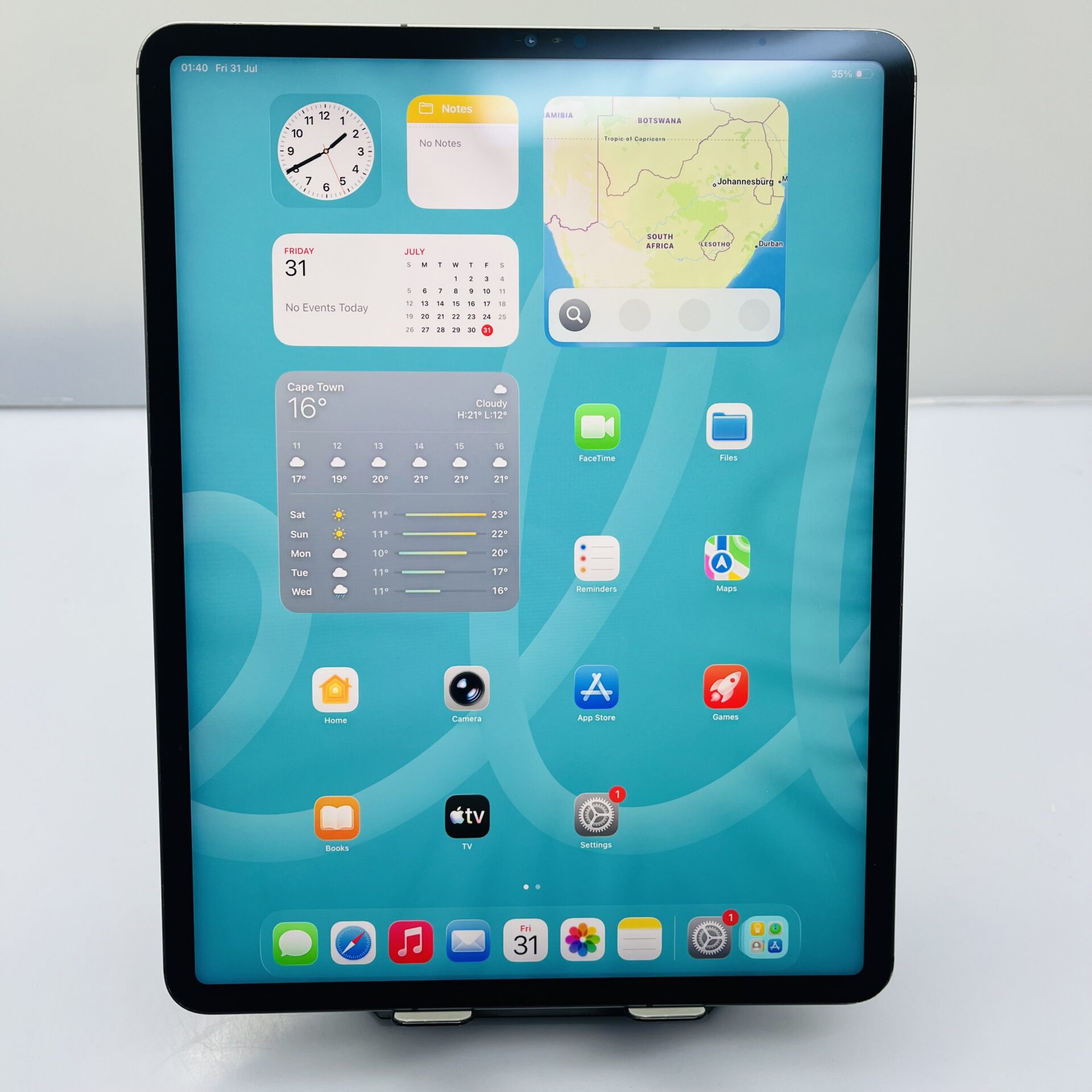 Apple iPad Pro 12.9-inch 5th Gen 256GB (Wifi/Cellular) Space Gray - Curtain Effect on Display, Screen Lifting (Condition: Fair) - Image 2