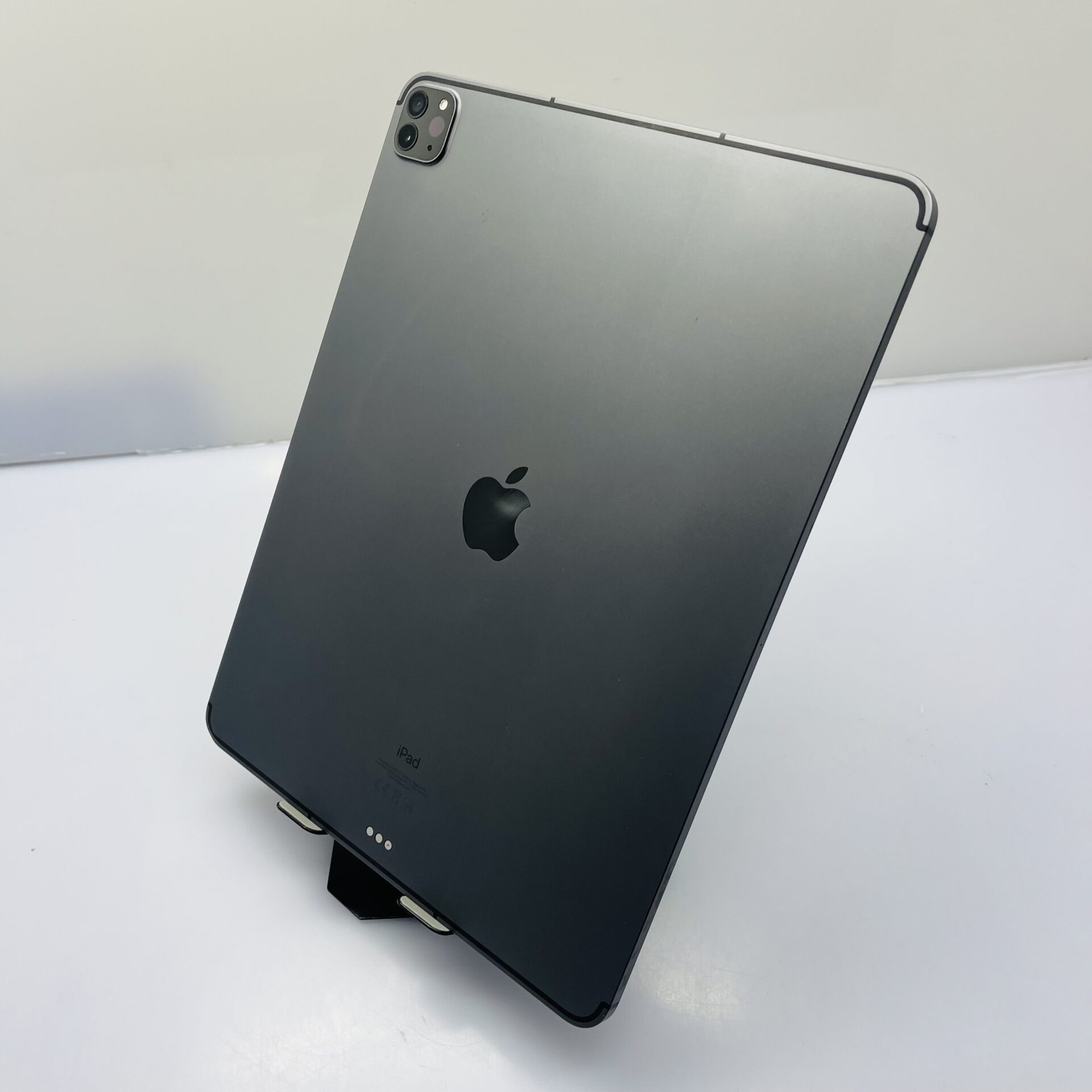 Apple iPad Pro 12.9-inch 5th Gen 256GB (Wifi/Cellular) Space Gray - Curtain Effect on Display, Screen Lifting (Condition: Fair) - Image 10