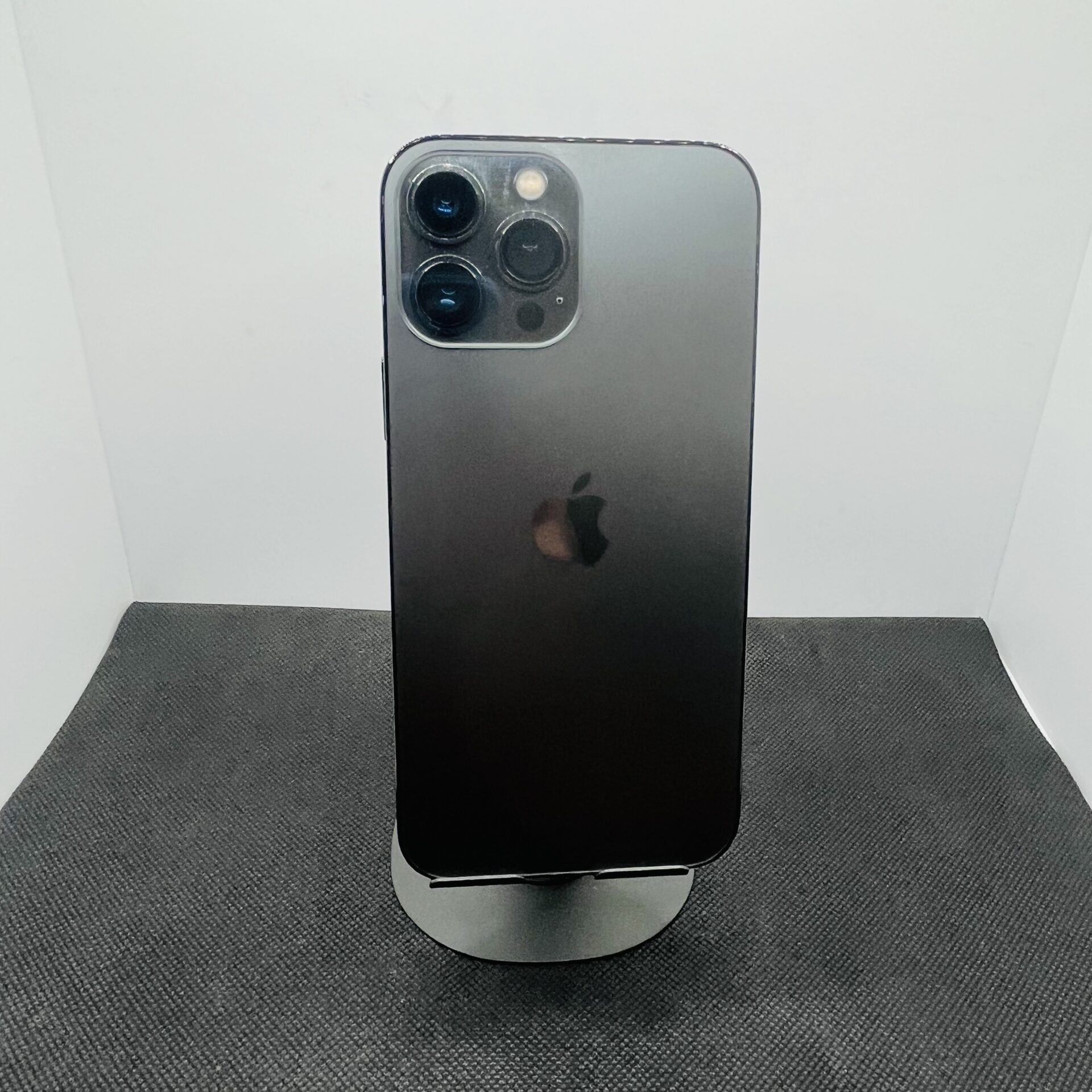Apple iPhone 13 Pro Max 256GB Graphite (Condition: Good) - Image 5