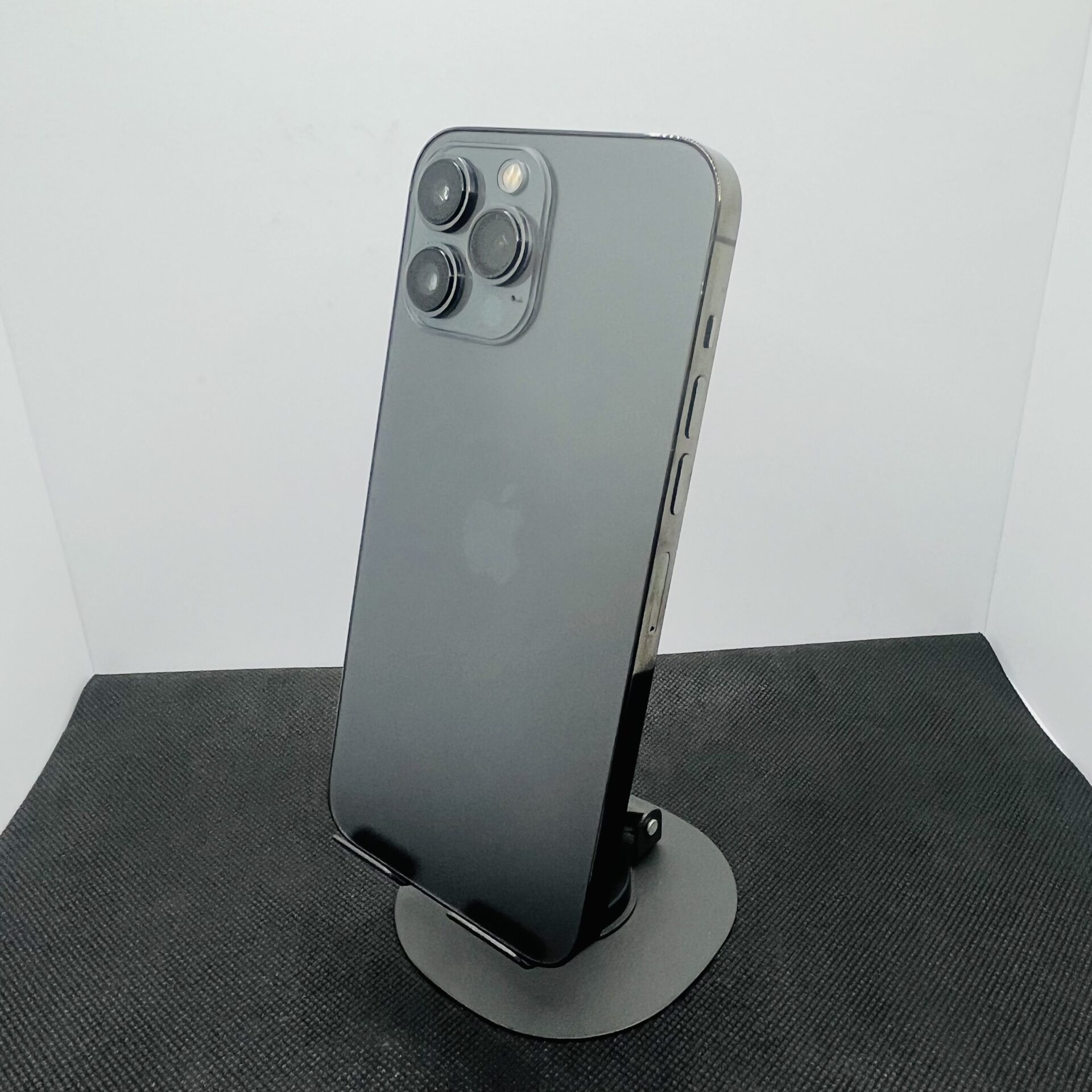 Apple iPhone 13 Pro Max 256GB Graphite (Condition: Good) - Image 6