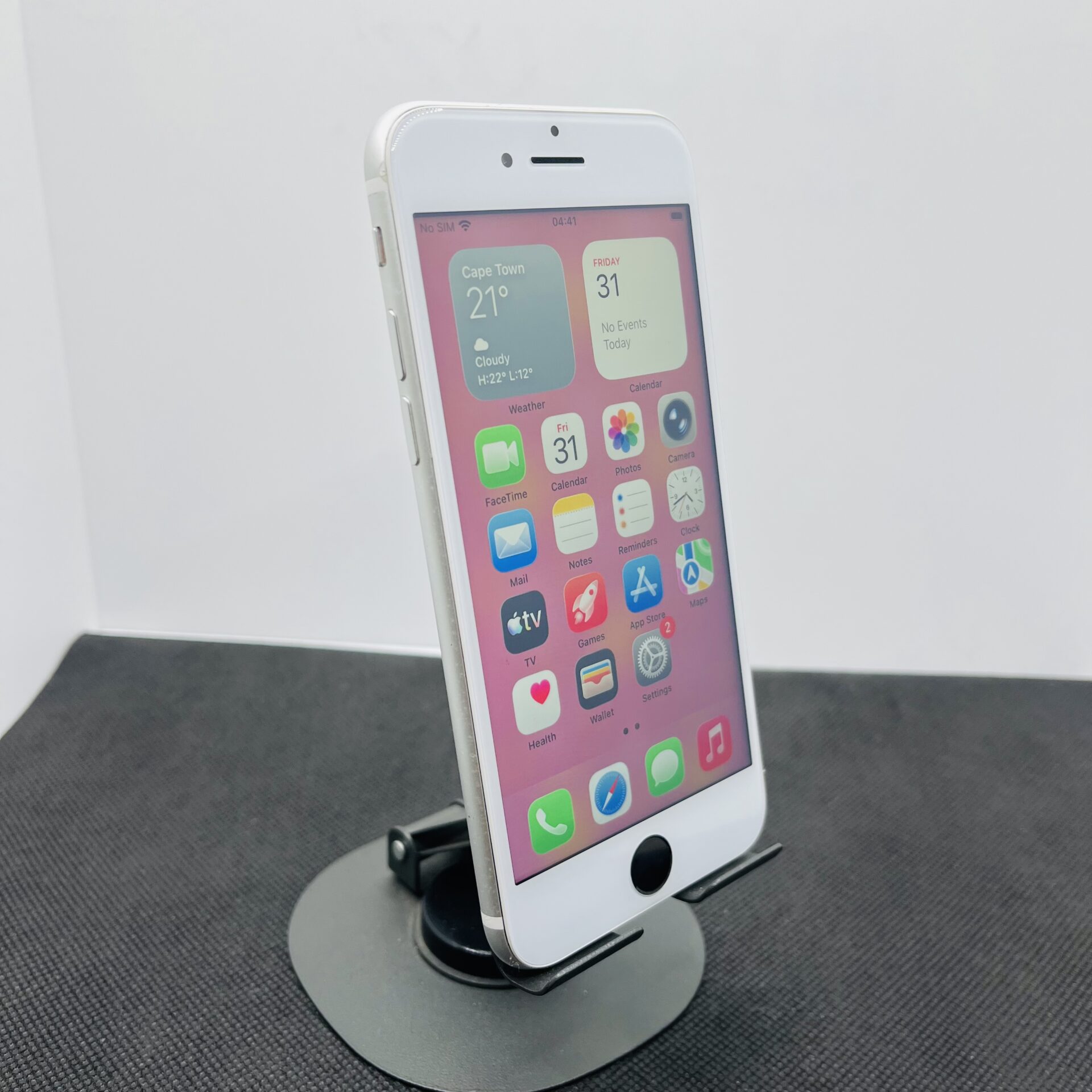 Apple iPhone SE (2020) 128GB Red (Condition: Good) - Image 4