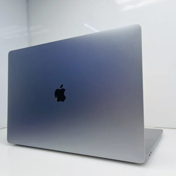 Apple MacBook Pro 16-inch (2019) 