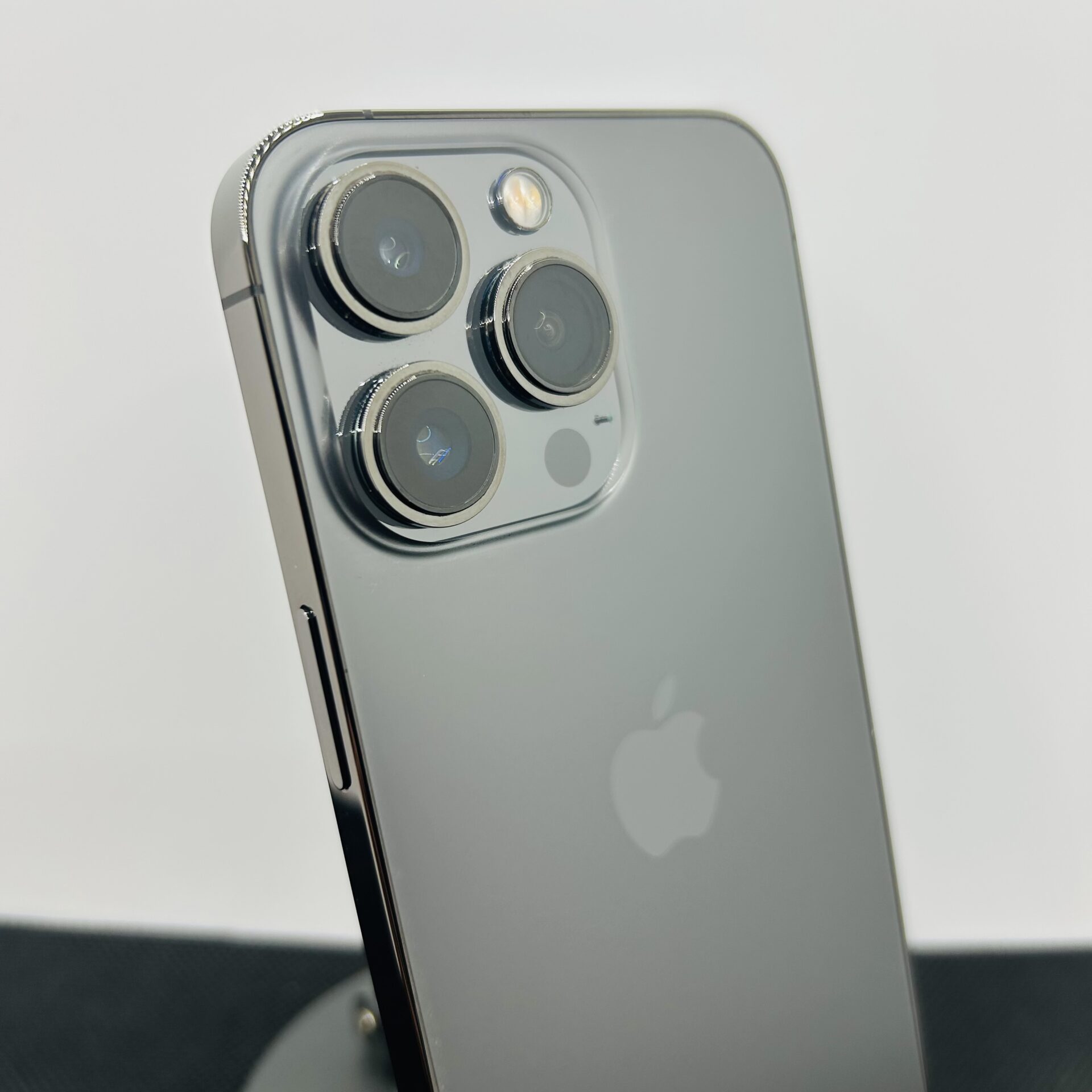 Apple iPhone 13 Pro 128GB Graphite (Condition: Good) - Image 8