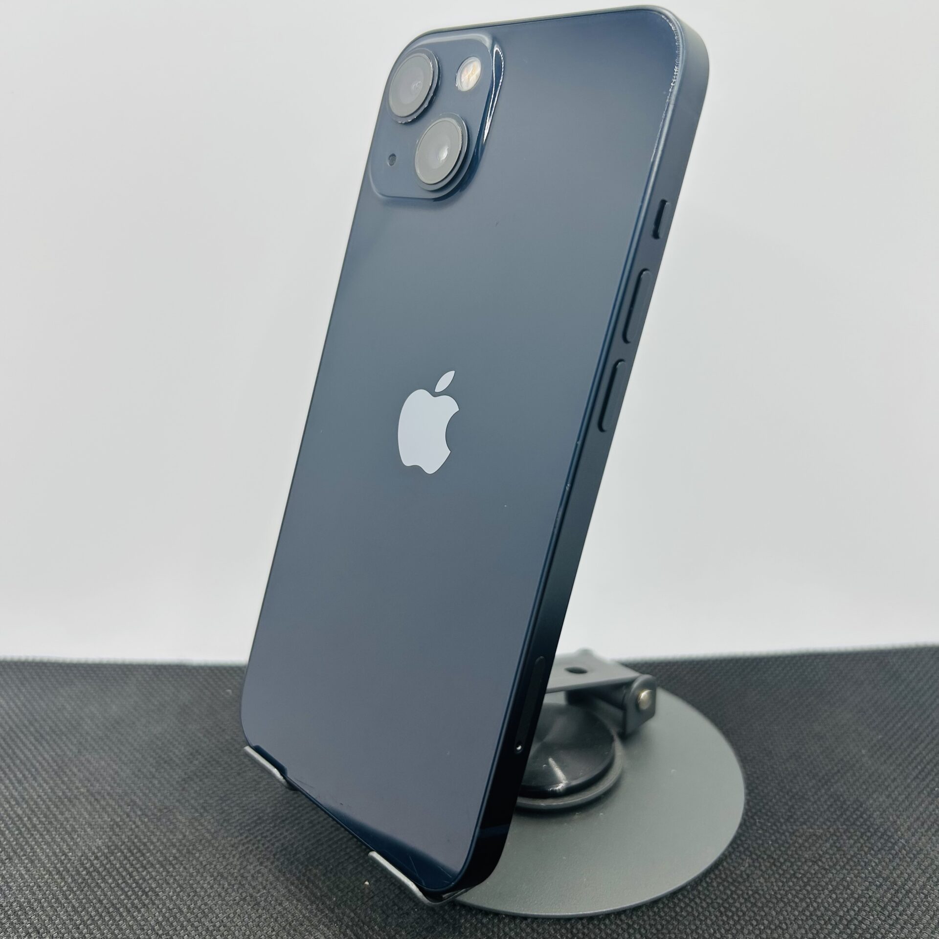 Apple iPhone 13 128GB Midnight (Condition: Good) - Image 9