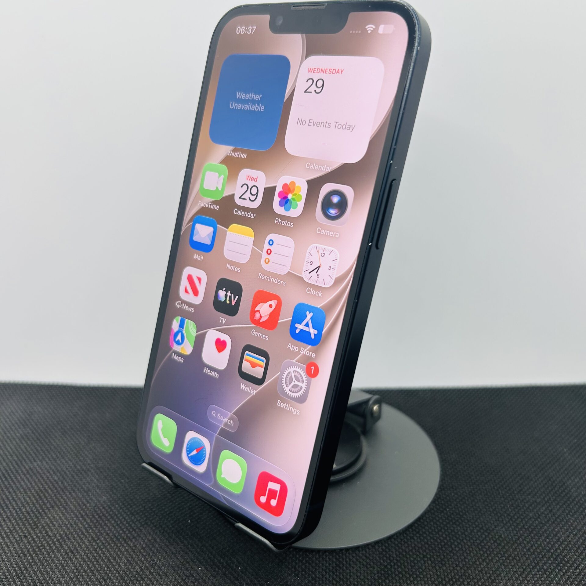 Apple iPhone 13 128GB Midnight (Condition: Good) - Image 3
