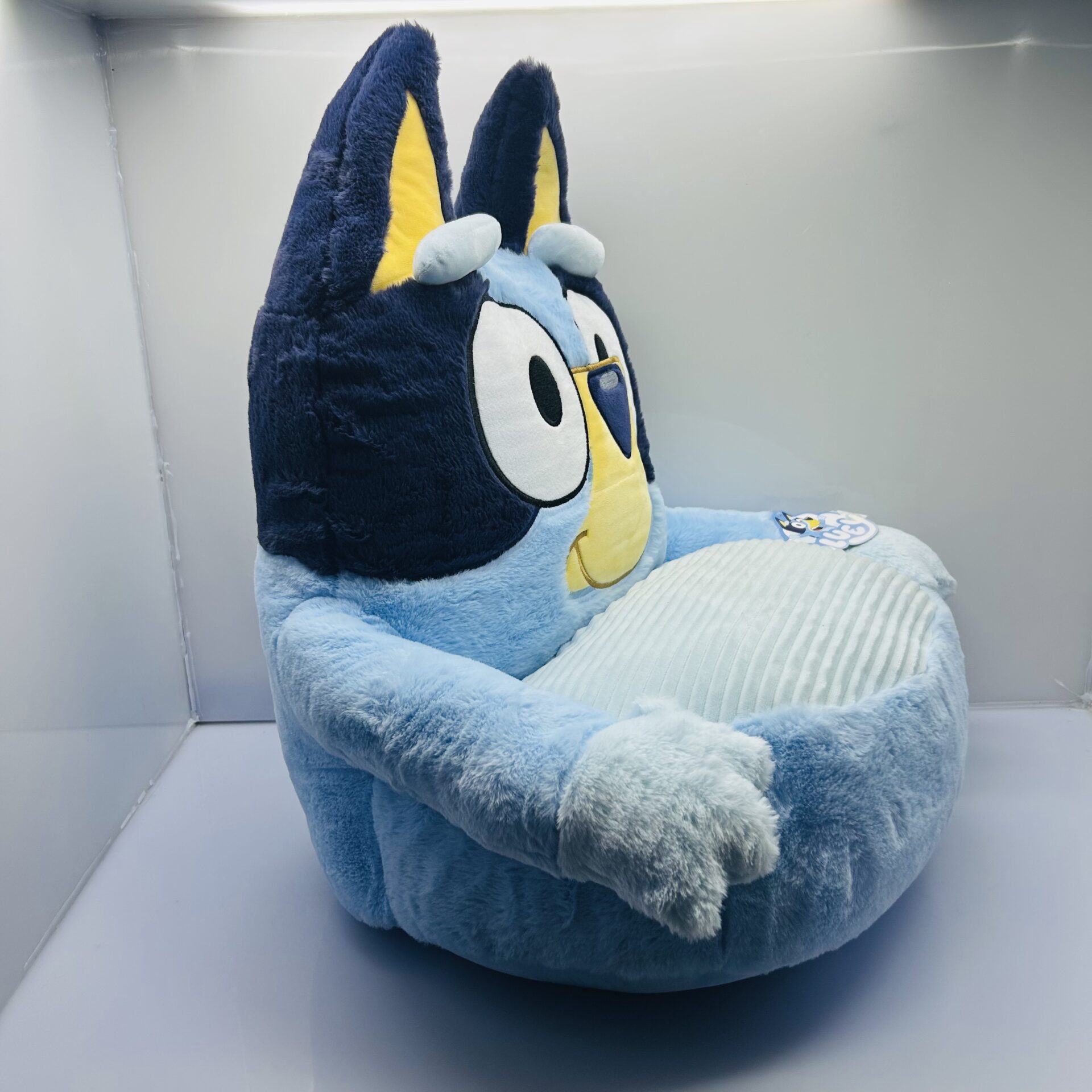 Bluey Plush Chair (Condition: Excellent) - Image 3
