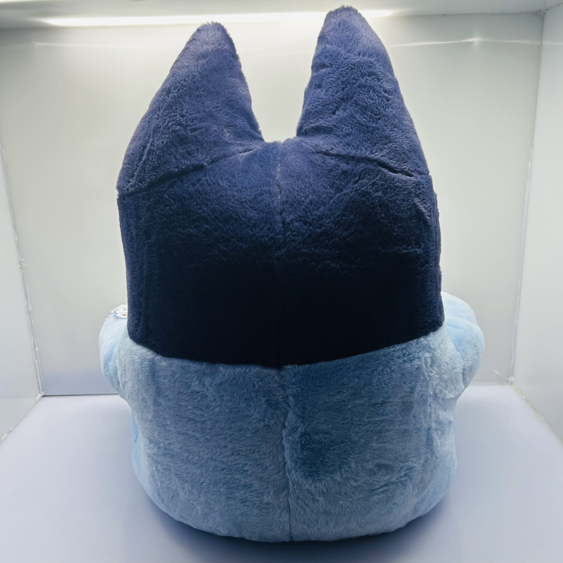 Bluey Plush Chair (Condition: Excellent) - Image 5