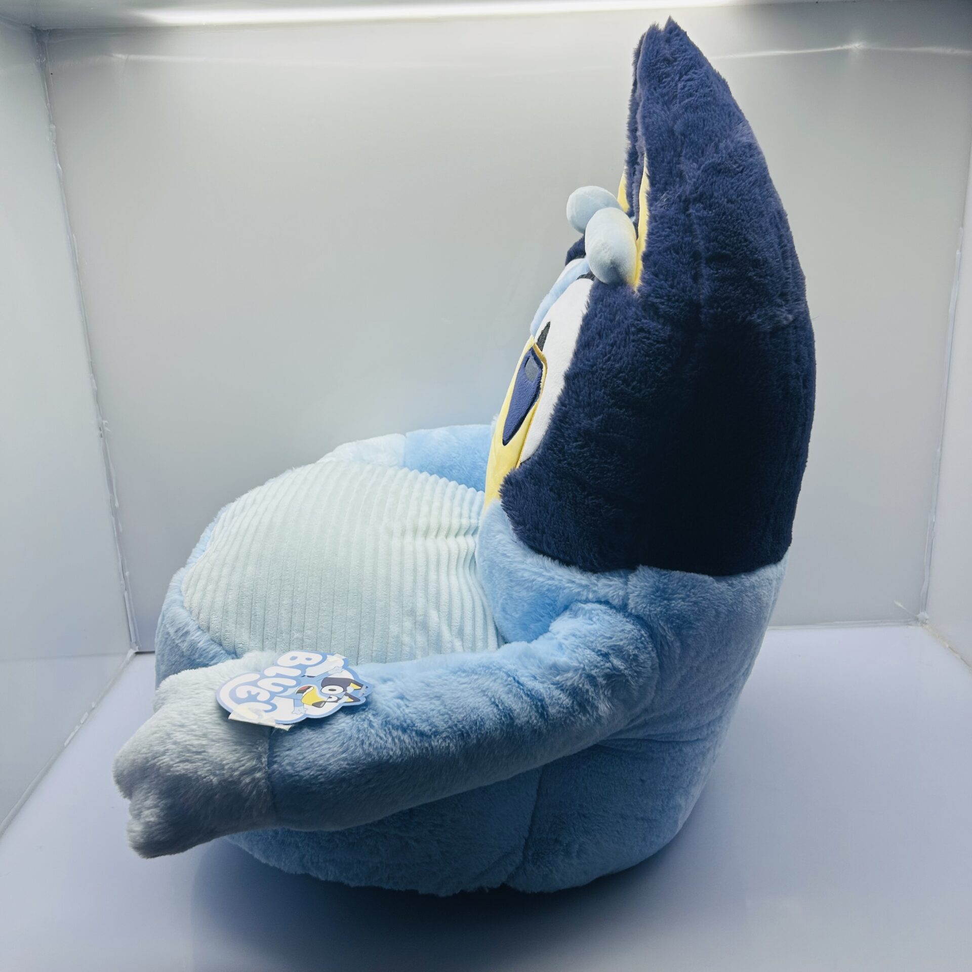 Bluey Plush Chair (Condition: Excellent) - Image 4