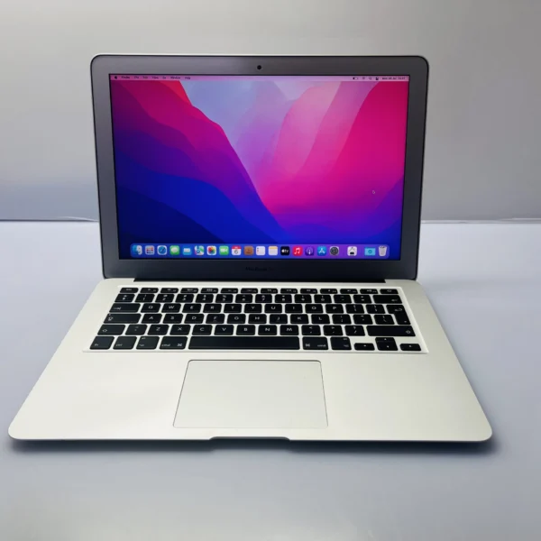 Apple MacBook Air 13-inch 