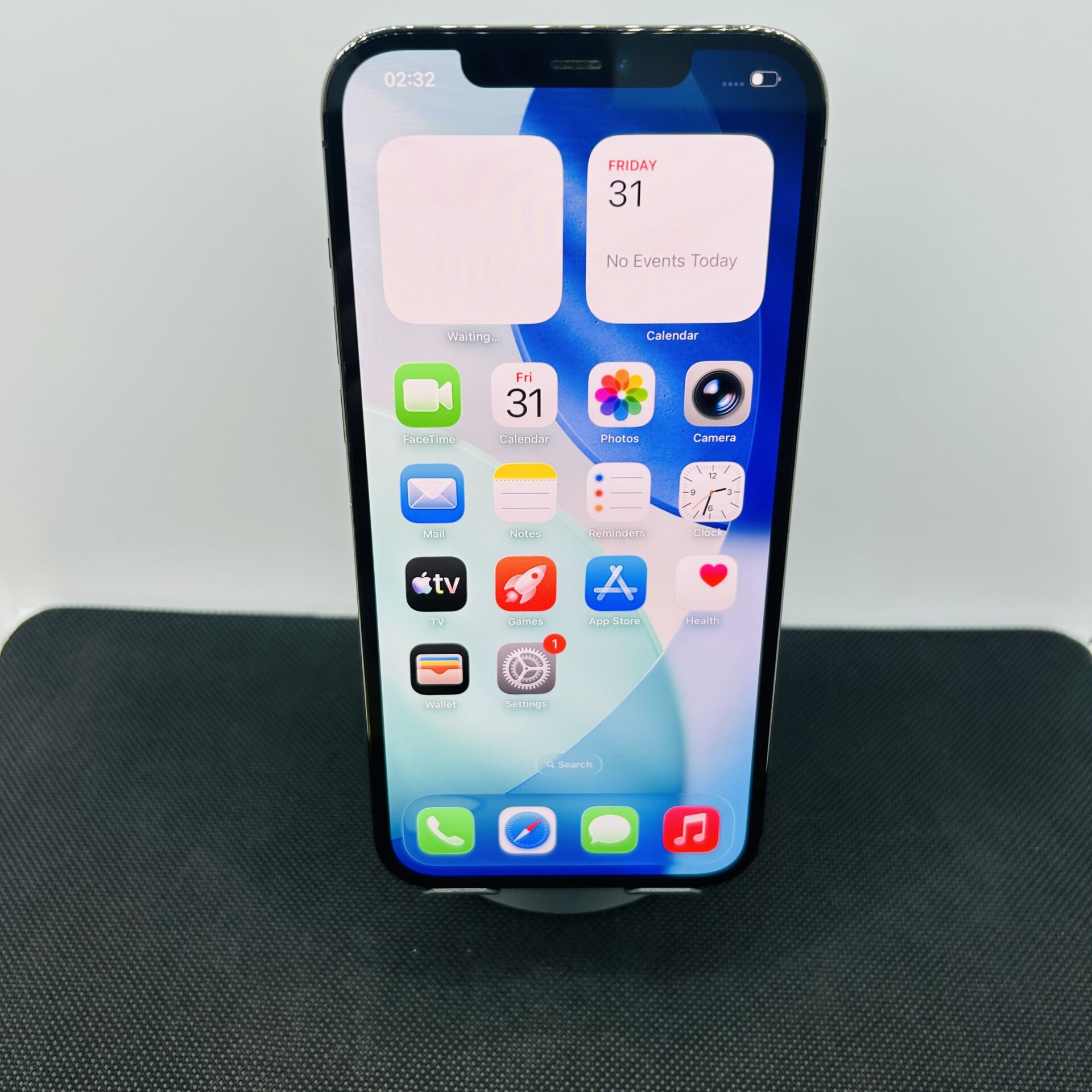 Apple iPhone 12 Pro Max 256GB Graphite (Condition: Good) - Image 2