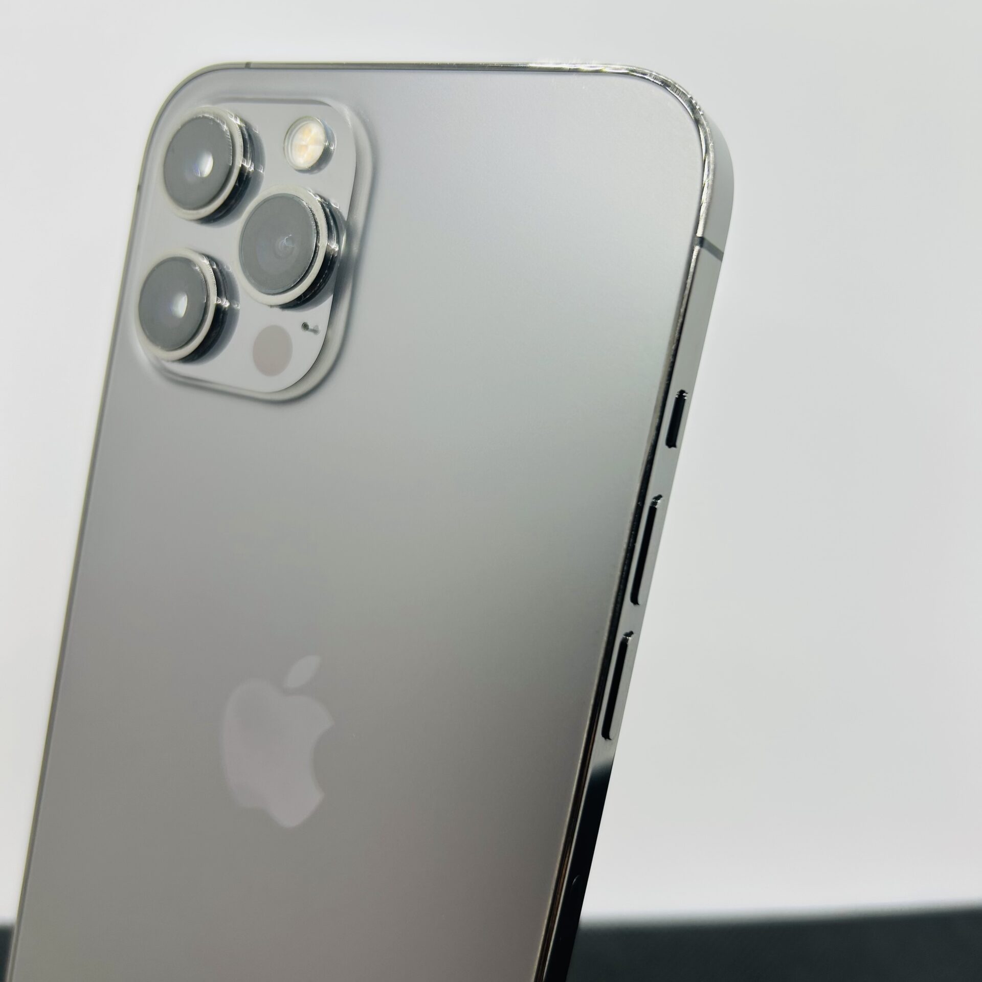 Apple iPhone 12 Pro Max 256GB Graphite (Condition: Good) - Image 10
