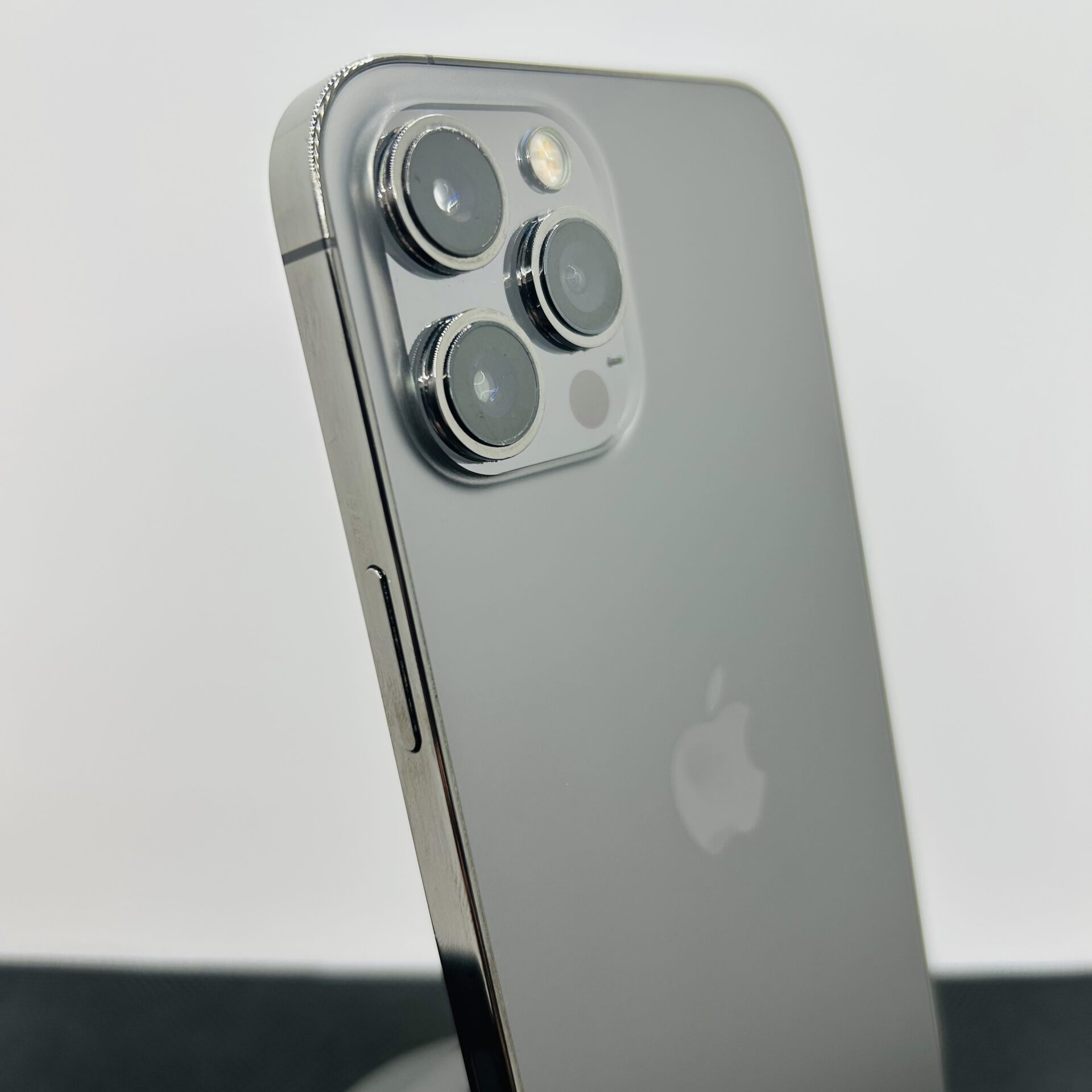 Apple iPhone 12 Pro Max 256GB Graphite (Condition: Good) - Image 8
