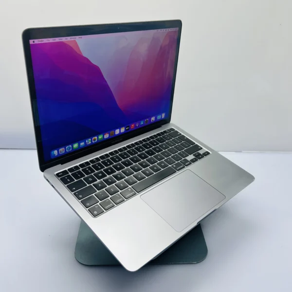 Apple MacBook Air 13-inch Apple 