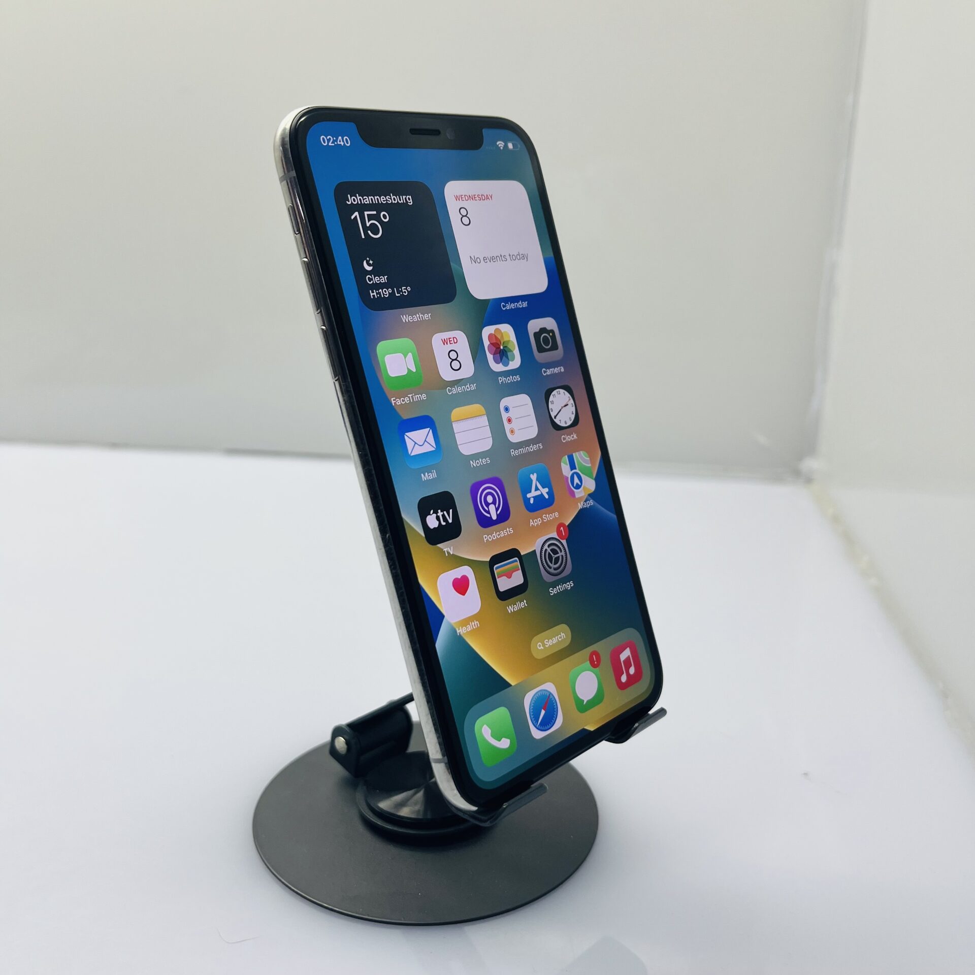 Apple iPhone X 64GB Silver (Condition: Good) - Image 3