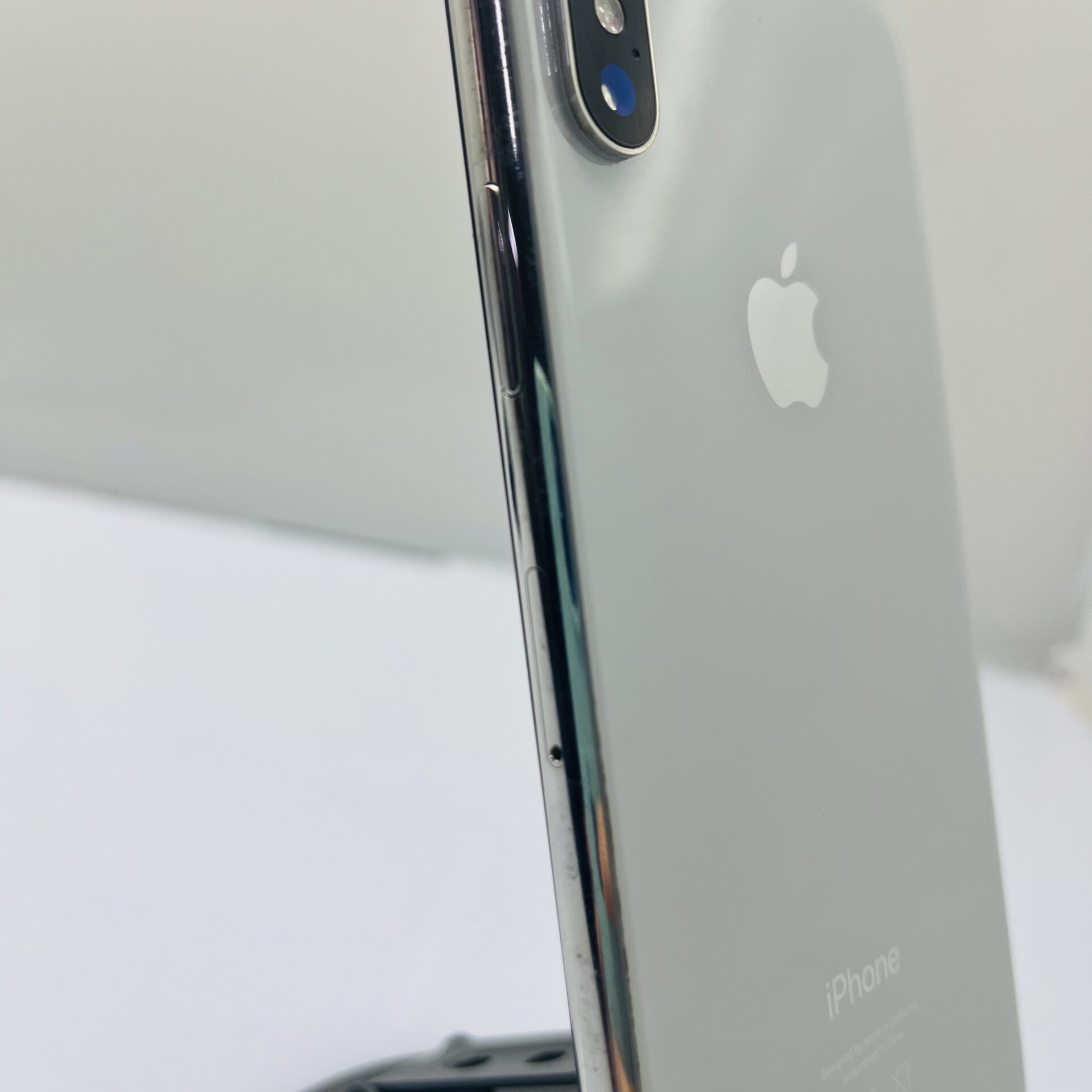 Apple iPhone X 64GB Silver (Condition: Good) - Image 9