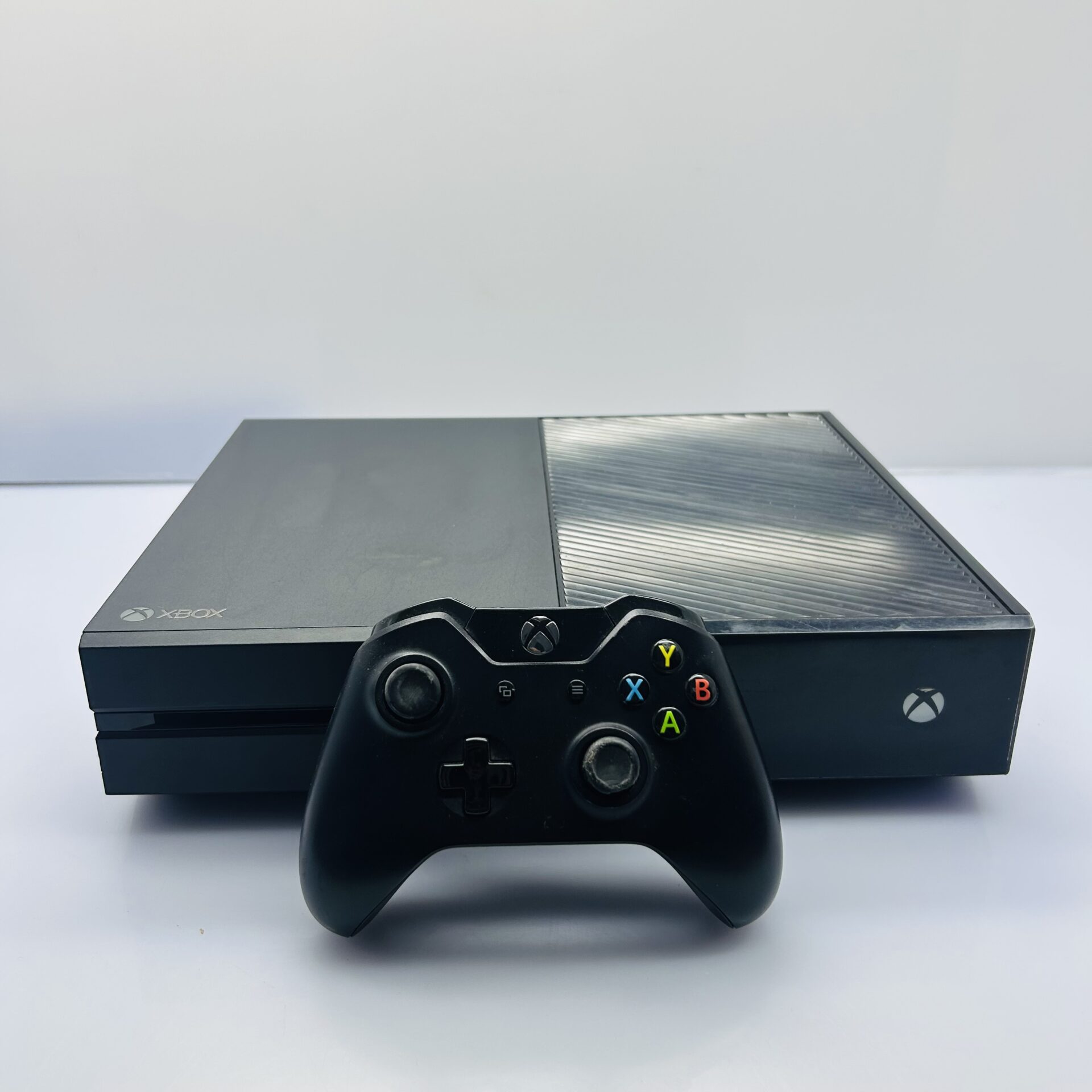 Microsoft Xbox One 500GB Black (Condition: Good) - Image 2