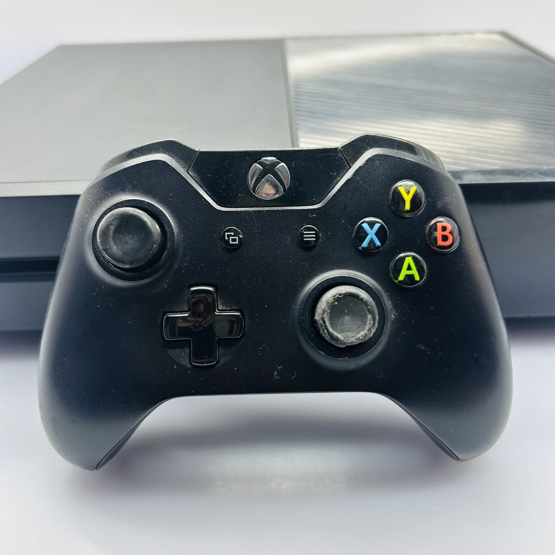 Microsoft Xbox One 500GB Black (Condition: Good) - Image 3