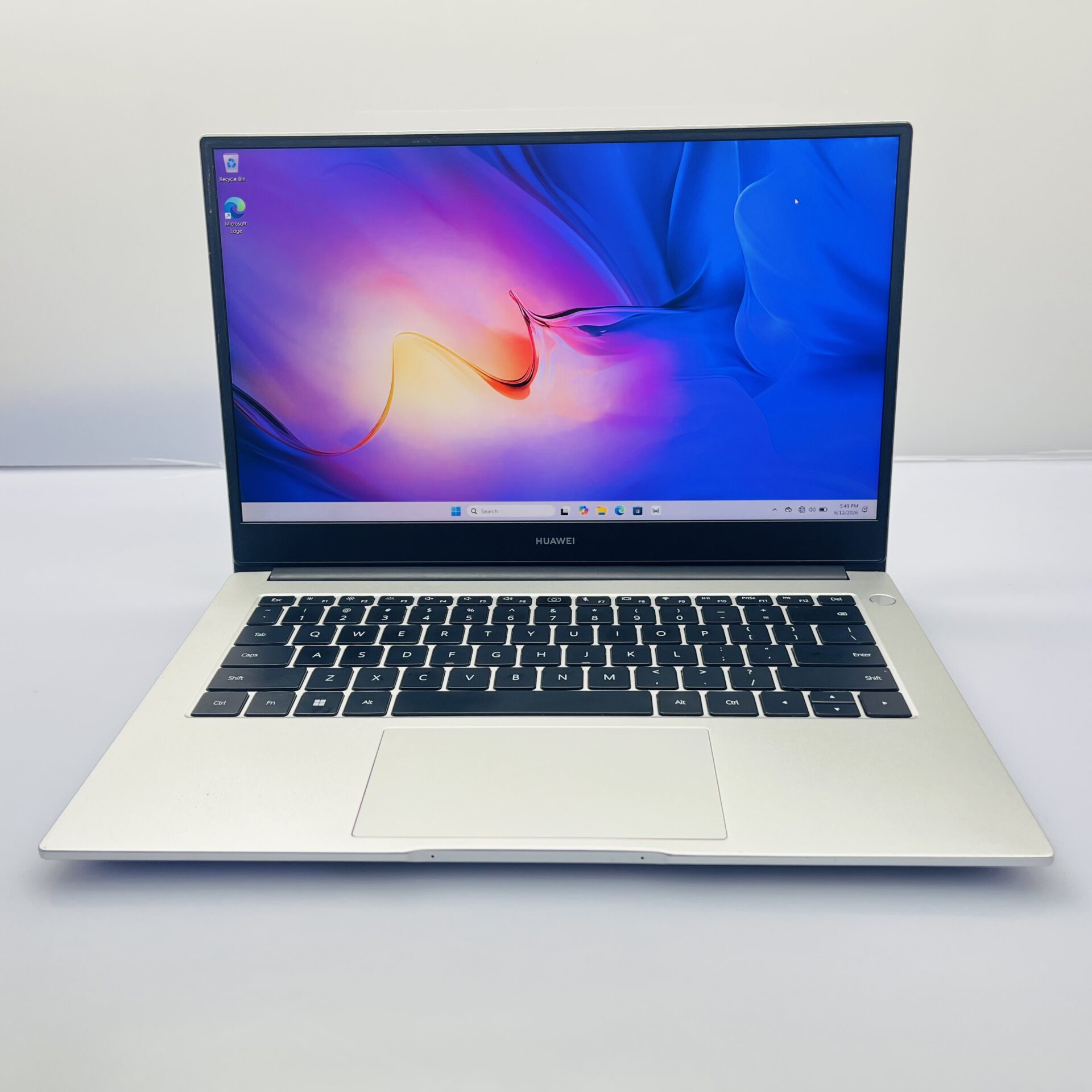 Huawei MateBook D14 "Core i5 11th Gen" 2.50GHz 8GB RAM 512GB NVMe SSD Silver - Bright Spot on Display (Condition: Good) - Image 3