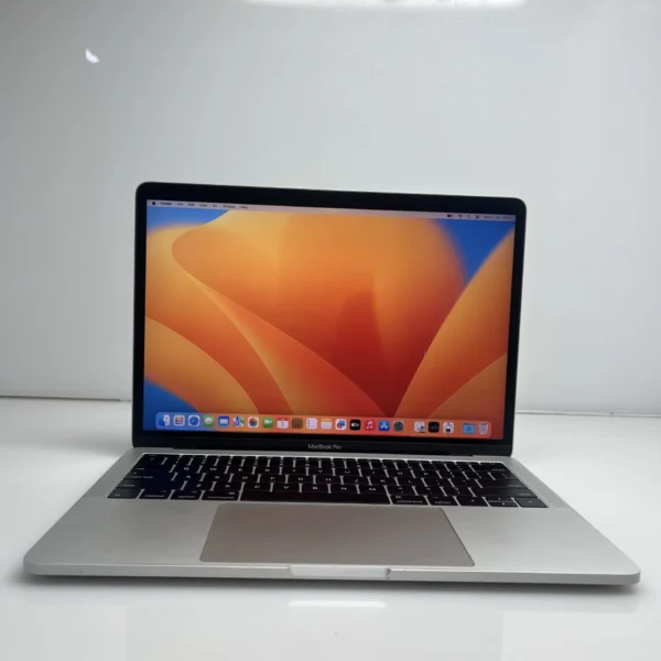 Apple MacBook Pro 13-inch 