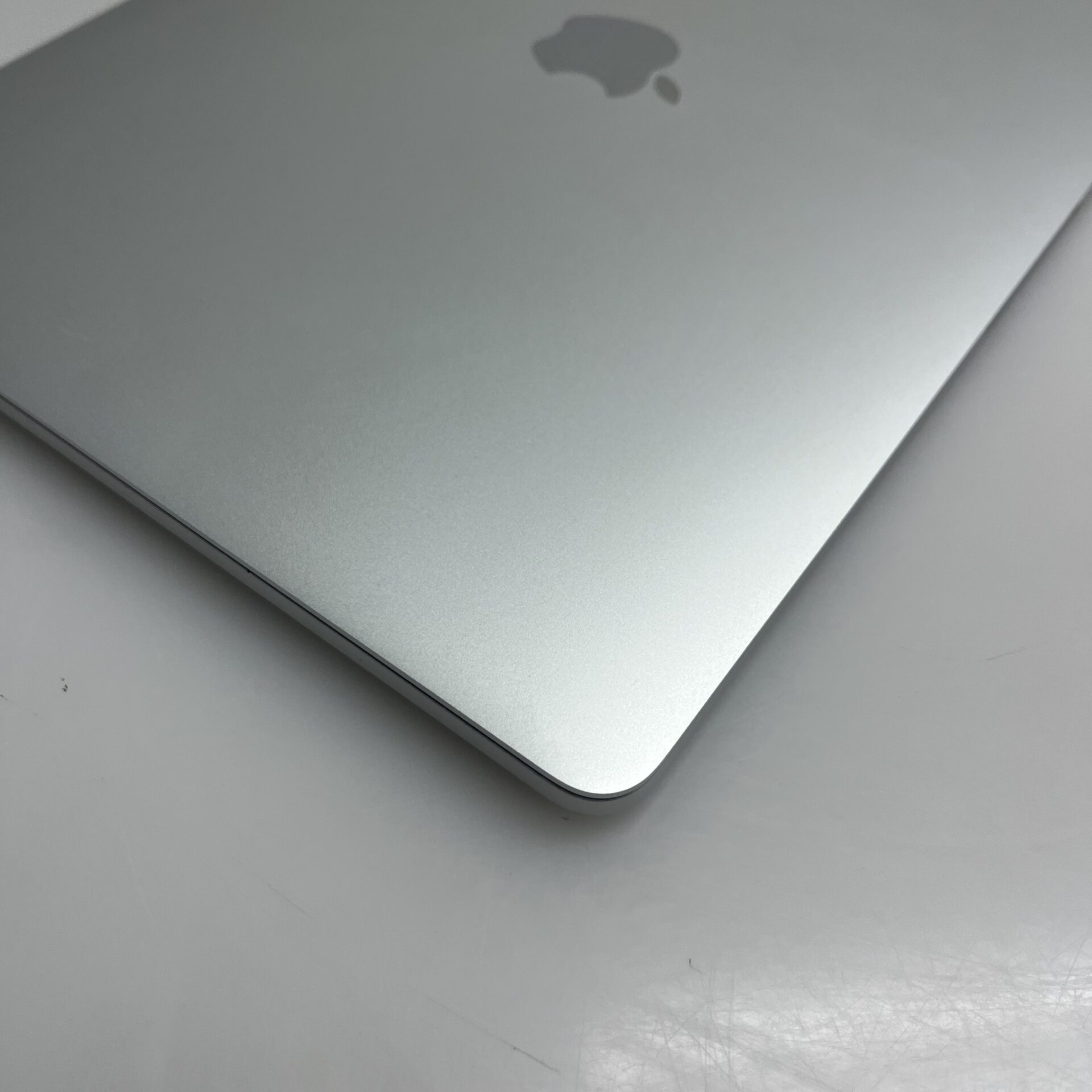 Apple MacBook Pro 13-inch "Core i5" 2.3 GHz (2017) 8GB RAM 128GB SSD Silver - Cracked LCD Panel (Condition: Good) - Image 7