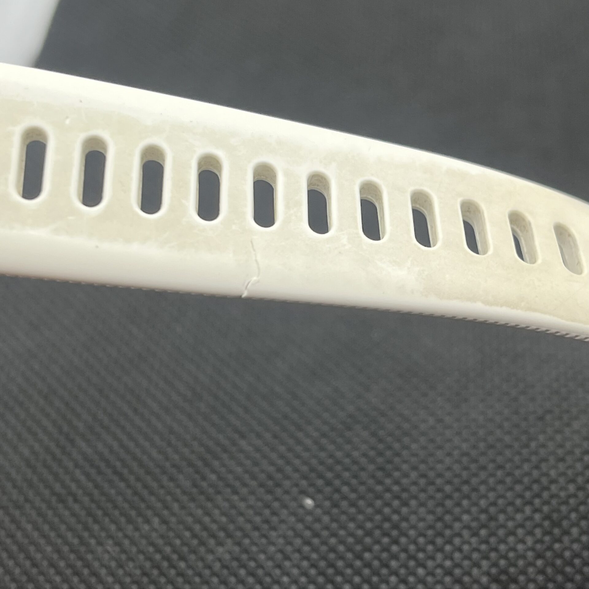 Garmin Forerunner 45S White (Condition: Fair) - Image 7