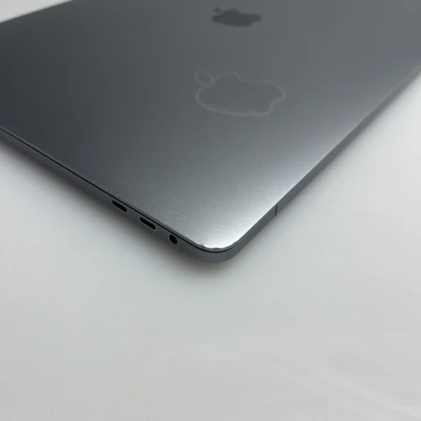 Apple MacBook Pro 15-inch 