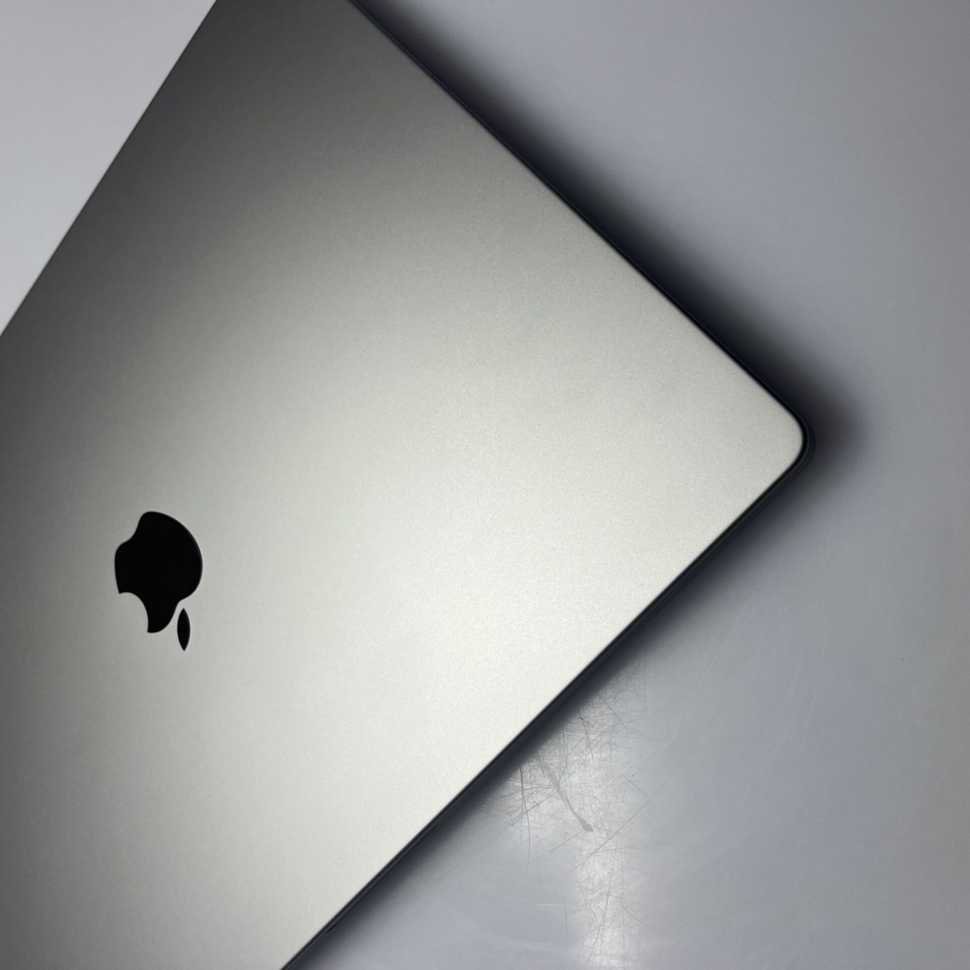 Apple MacBook Pro 16-inch "M1 Max" 10CPU/32GPU 32GB RAM 1TB SSD Space Gray (Condition: Good) - Image 6