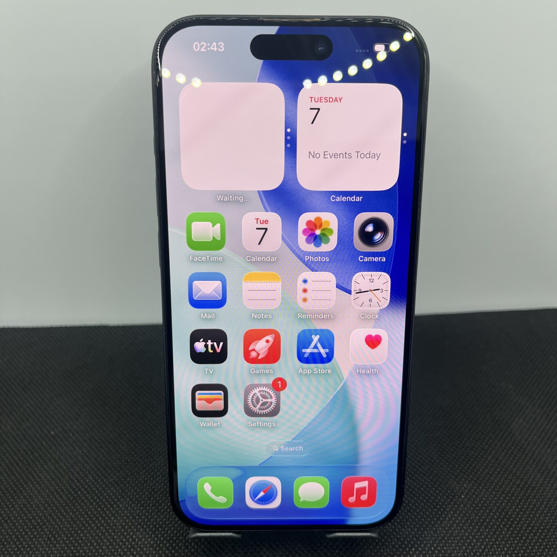 Apple iPhone 15 Pro 128GB Blue Titanium (Condition: Good) - Image 2