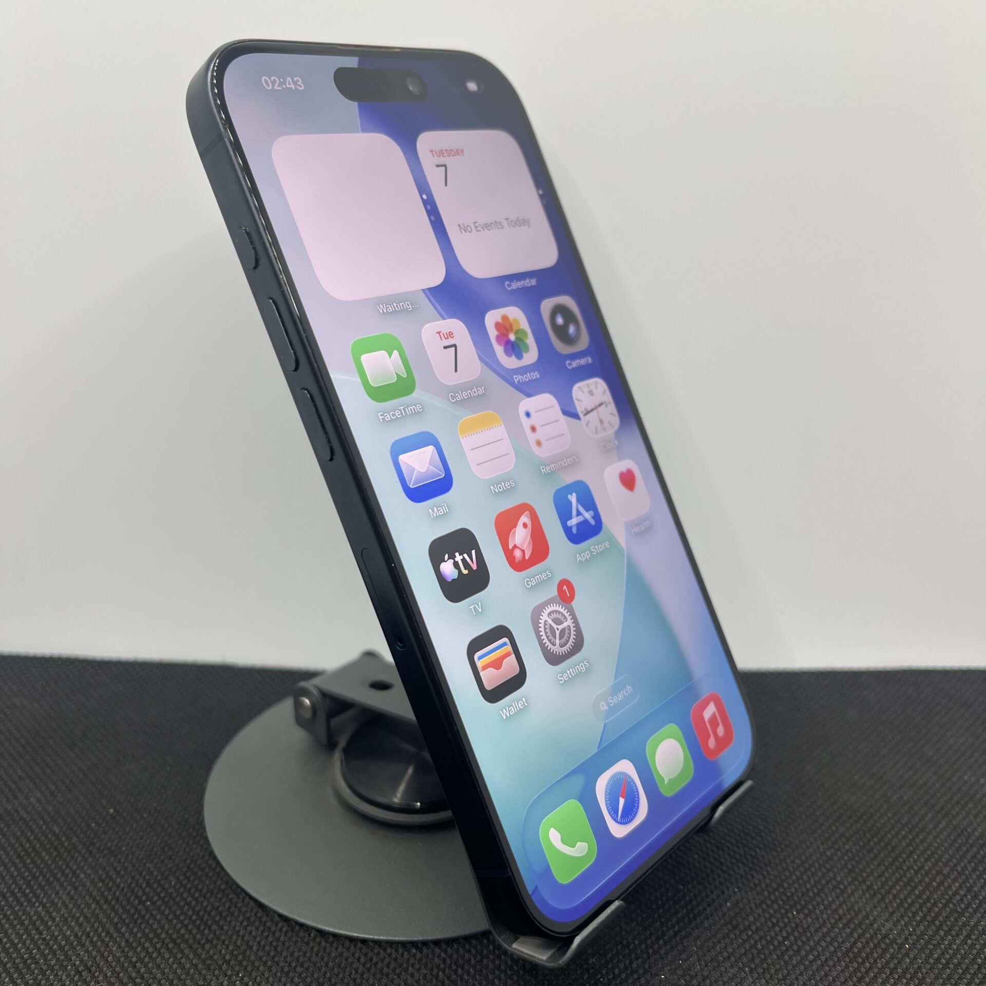 Apple iPhone 15 Pro 128GB Blue Titanium (Condition: Good) - Image 3