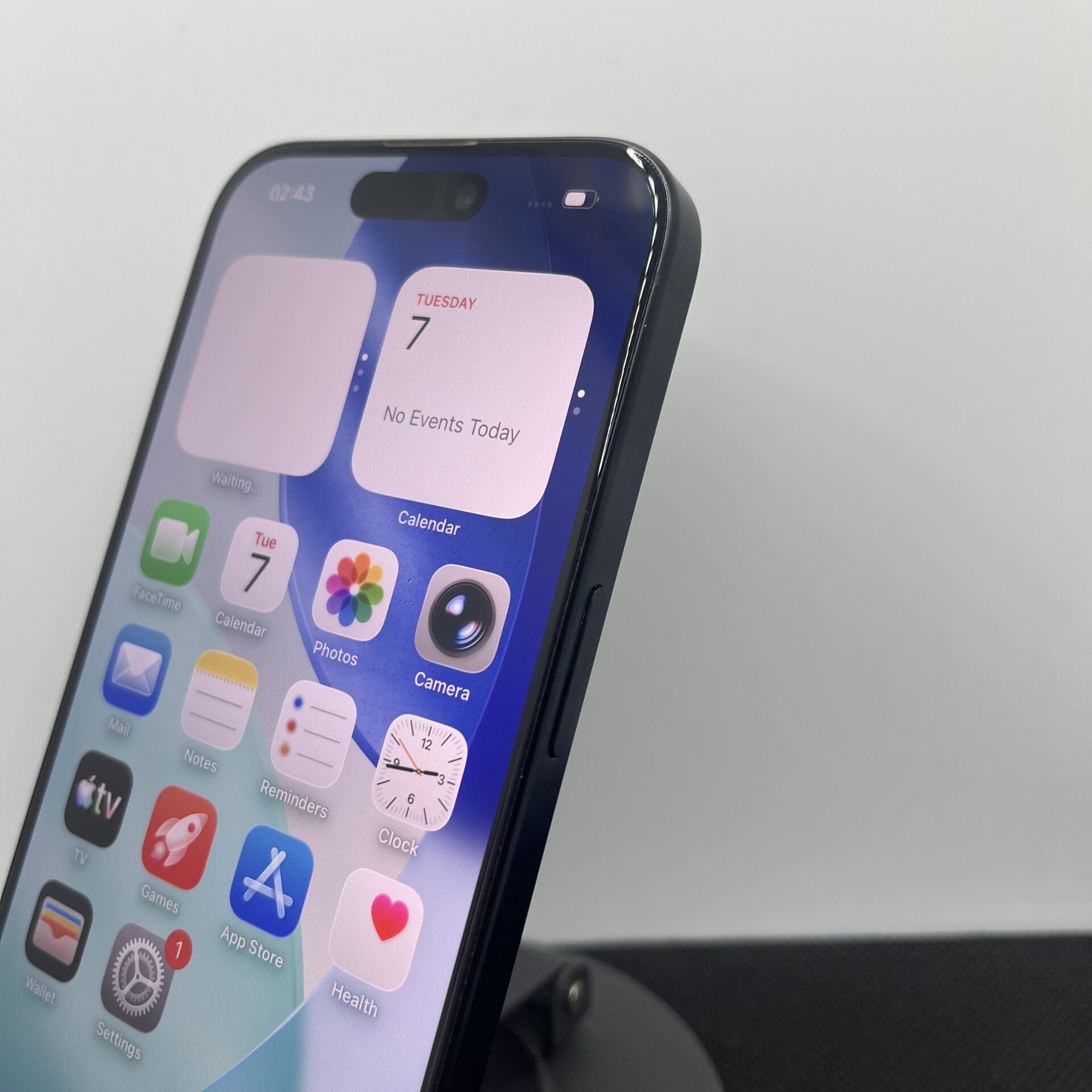Apple iPhone 15 Pro 128GB Blue Titanium (Condition: Good) - Image 6