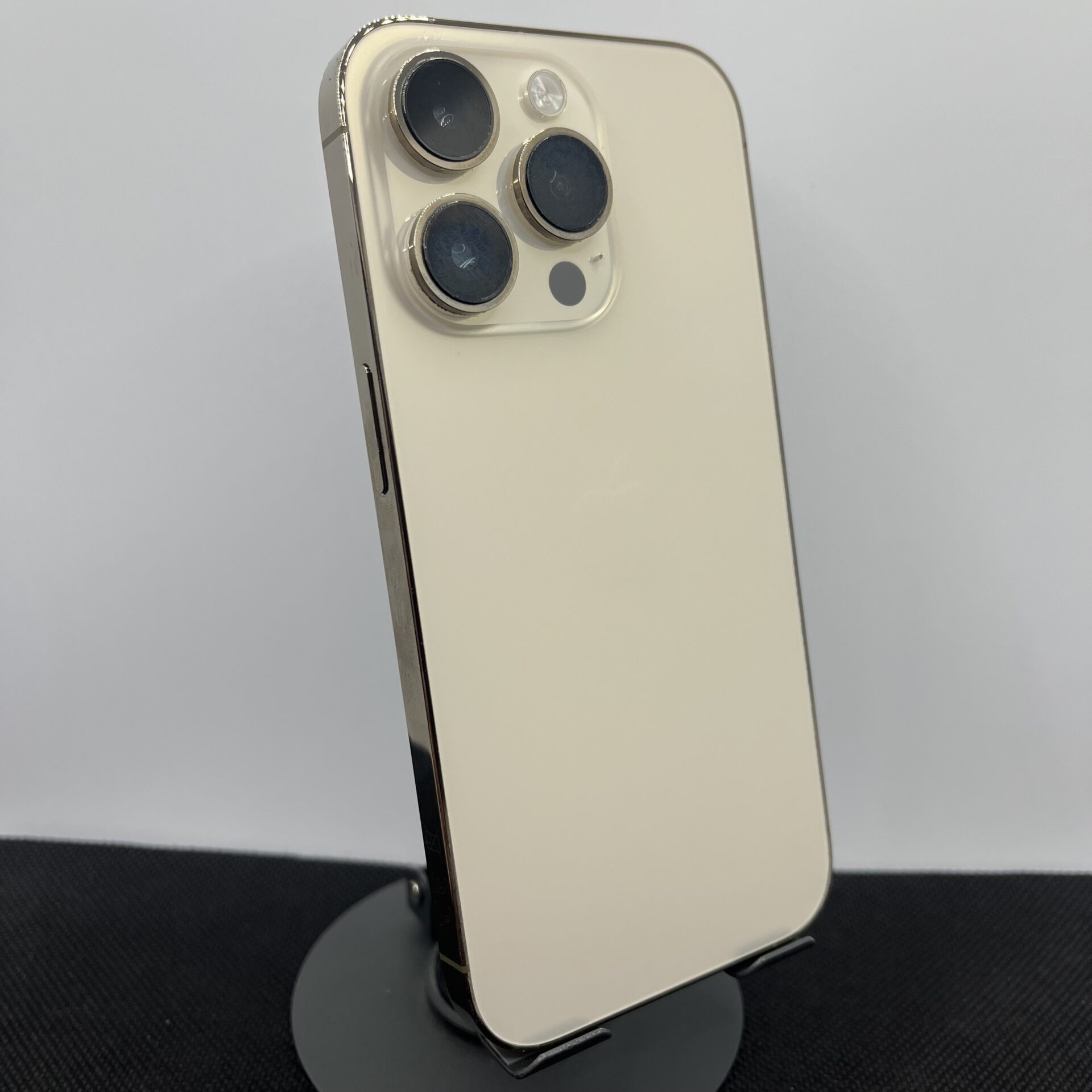 Apple iPhone 14 Pro 256GB Gold - Shadow Spots on 3x Zoom Camera (Condition: Good) - Image 7