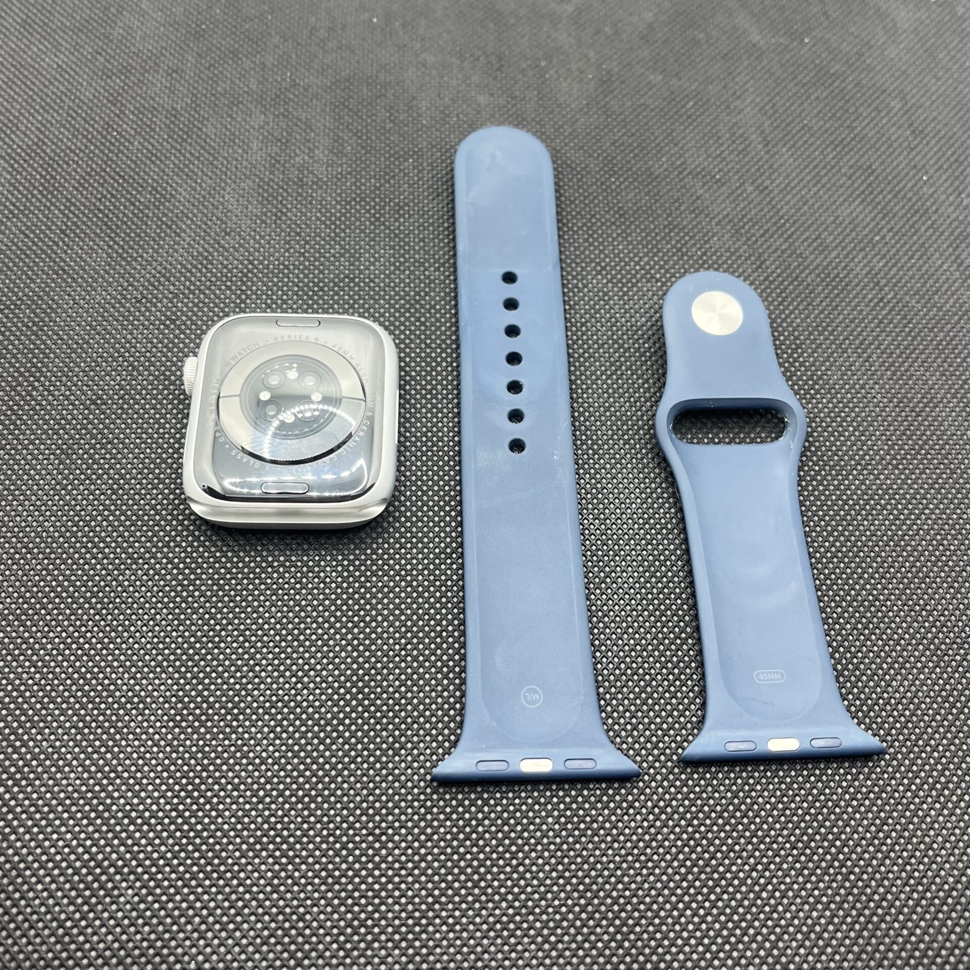 Apple Watch Series 9 45mm GPS Only Silver (Condition: Good) - Image 5