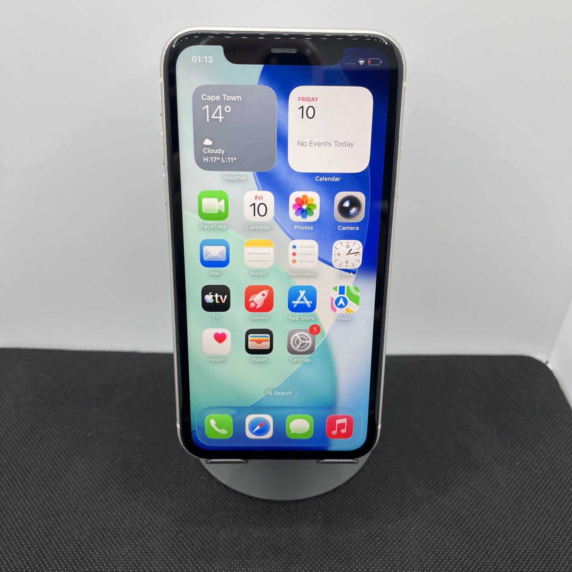 Apple iPhone 11 128GB White (Condition: Good) - Image 2